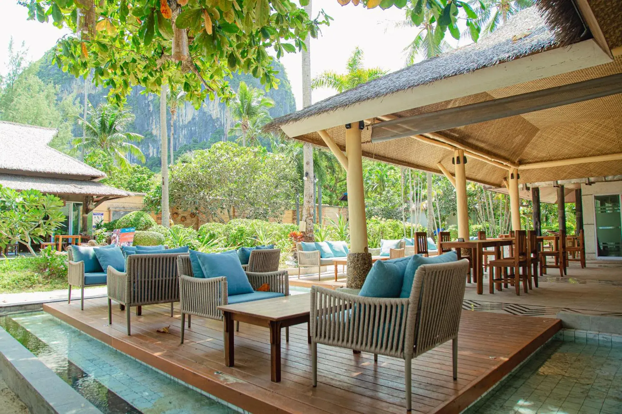 Restaurant/places to eat in Railay Village Resort and Spa Restaurant/places to eat in Railay Village Resort and Spa