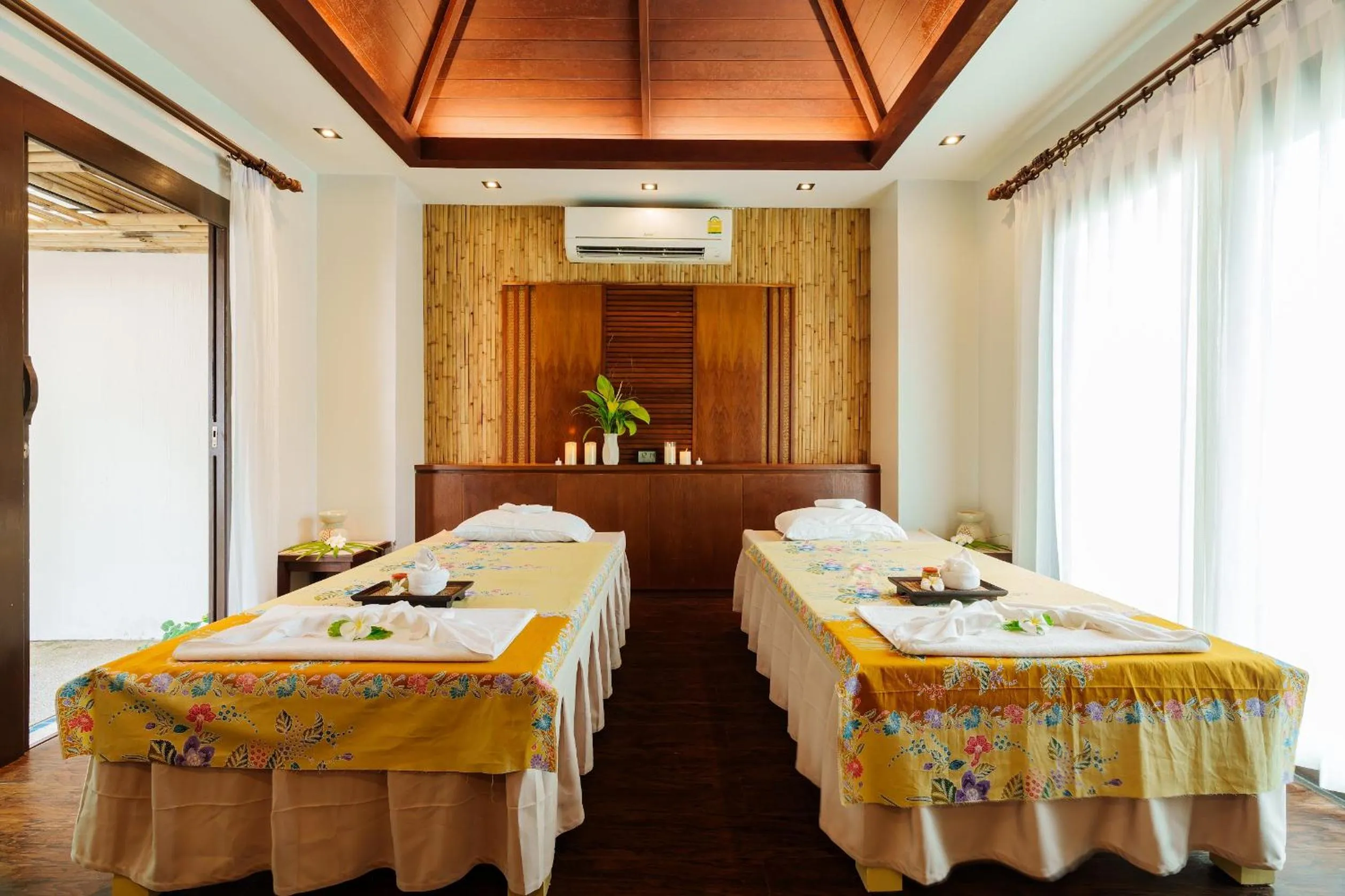 Spa and wellness centre/facilities, Bed in Railay Village Resort and Spa