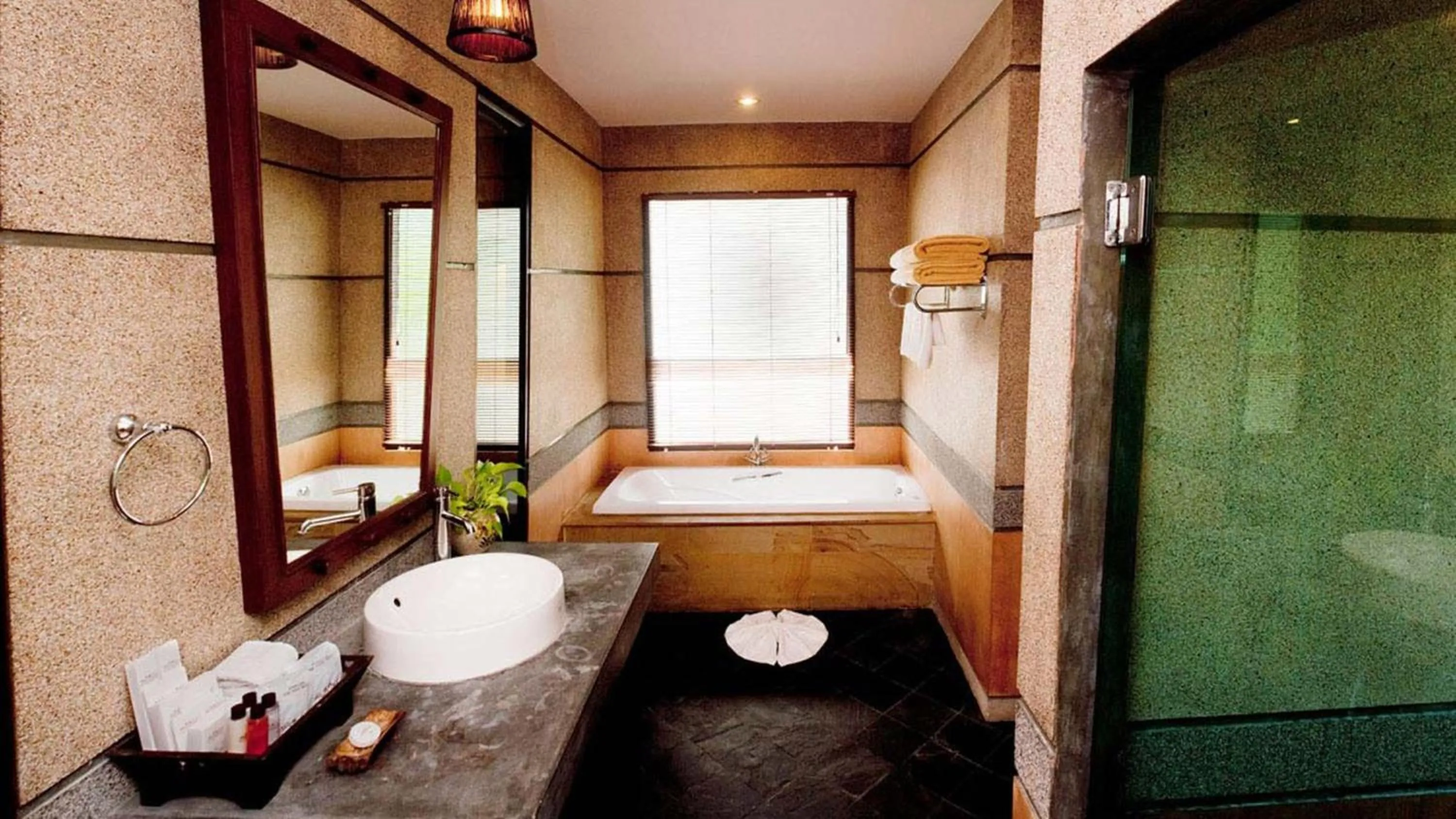 Bathroom, Bed in Railay Village Resort and Spa