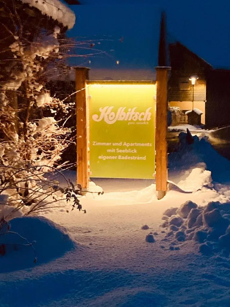 Property logo or sign in Kolbitsch am Weissensee ein Seeblick der verzaubert B&B