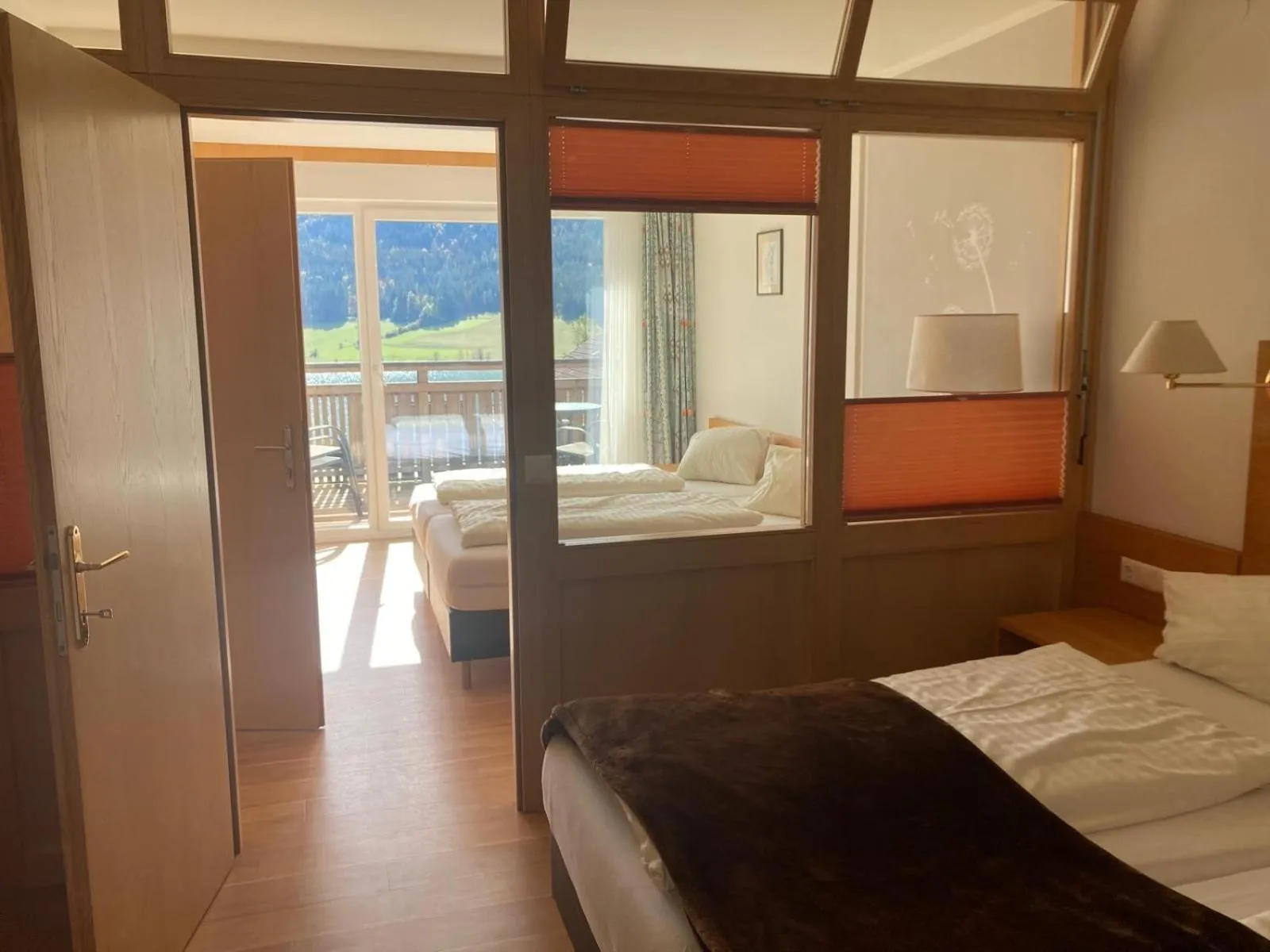 Bedroom, Bed in Kolbitsch am Weissensee ein Seeblick der verzaubert B&B