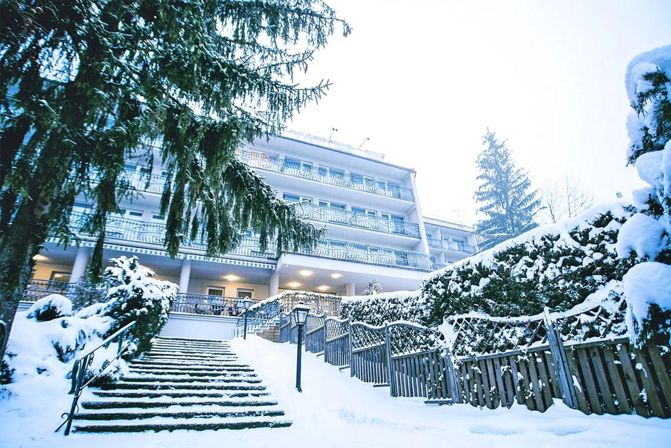 Facade/entrance in Hotel New Wave
