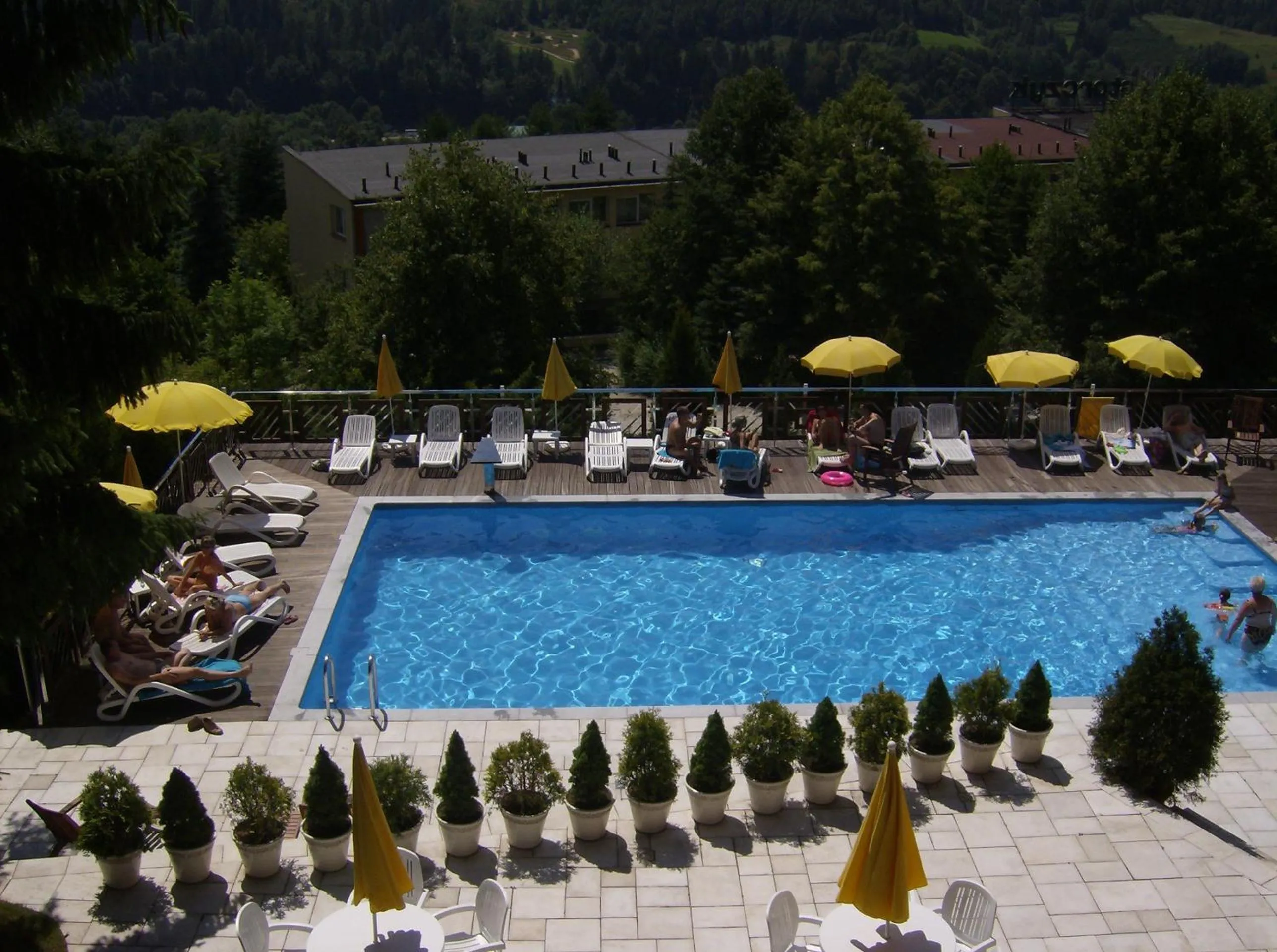 Swimming pool in Hotel New Wave