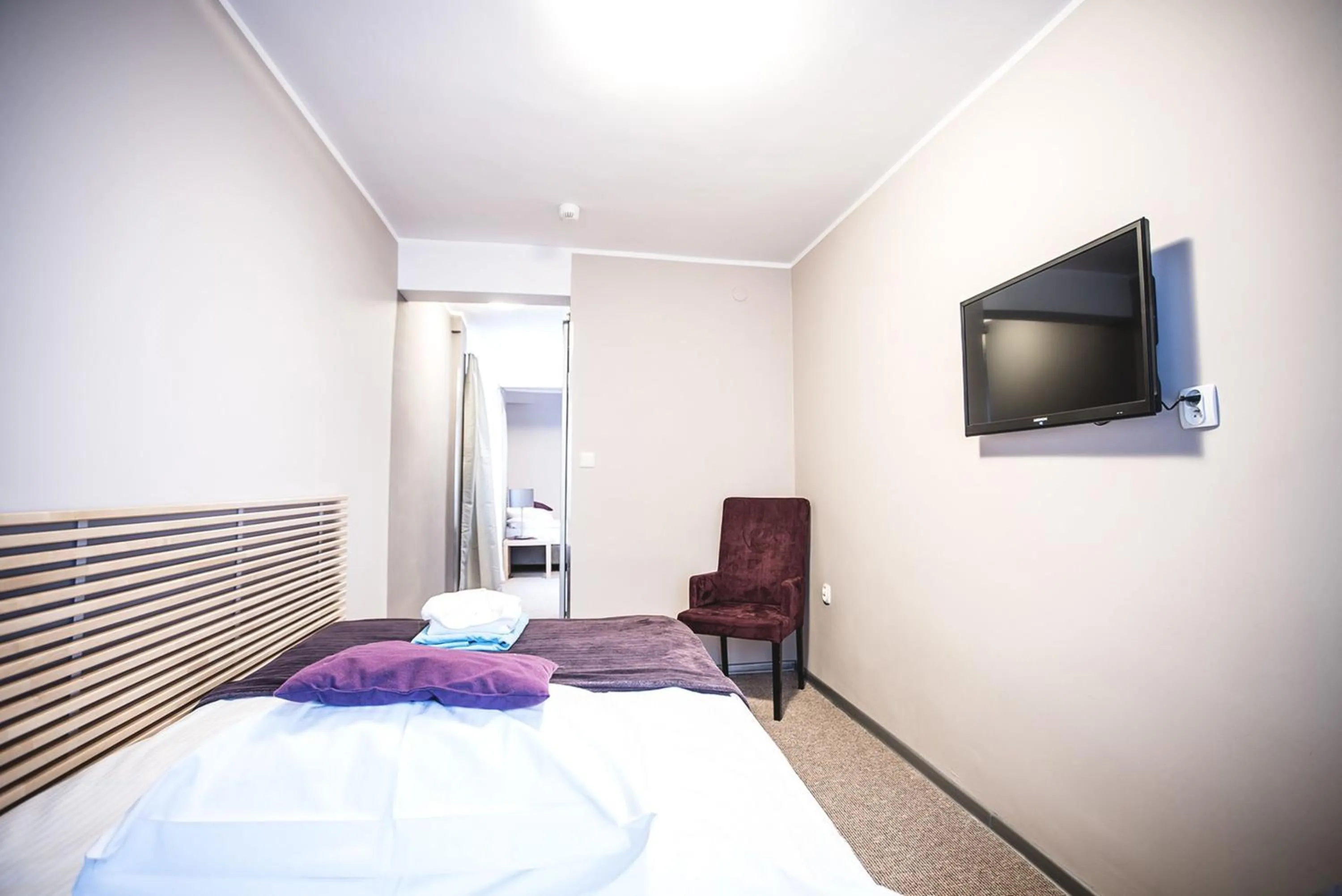 Photo of the whole room, Bed in Hotel New Wave