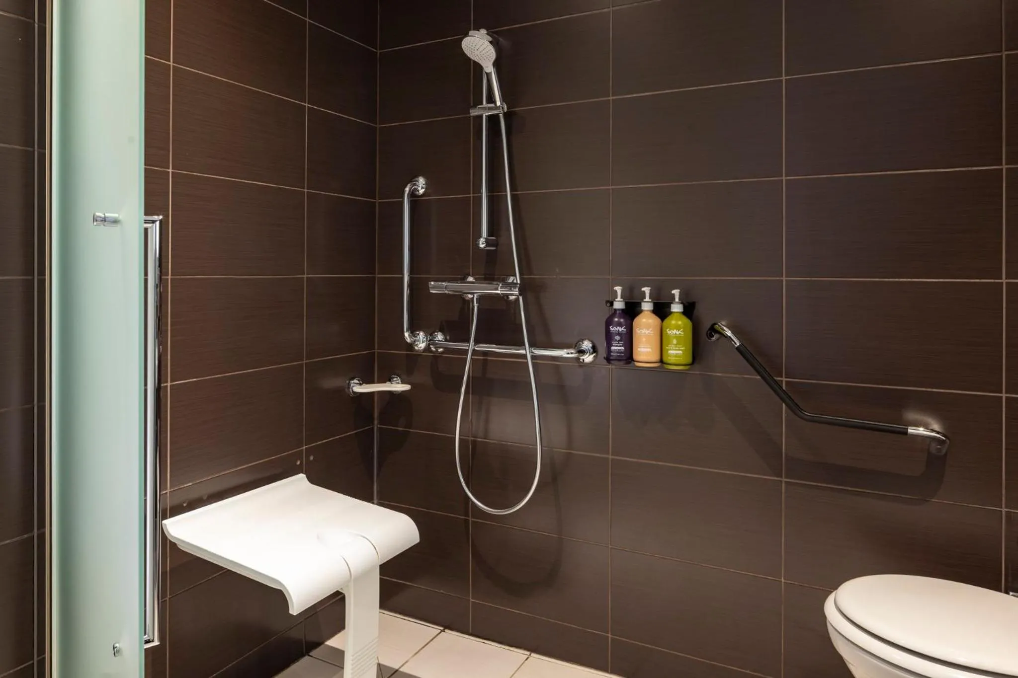 Photo of the whole room in Holiday Inn Paris Opéra - Grands Boulevards by IHG