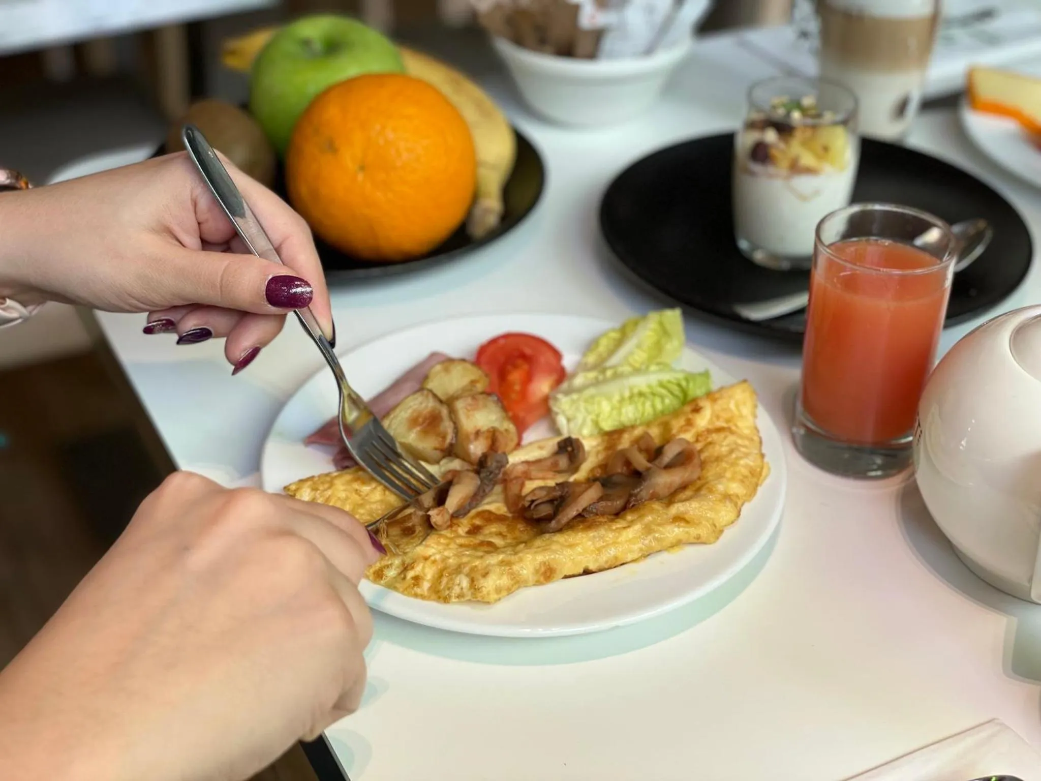 Restaurant/places to eat in Holiday Inn Paris Opéra - Grands Boulevards by IHG