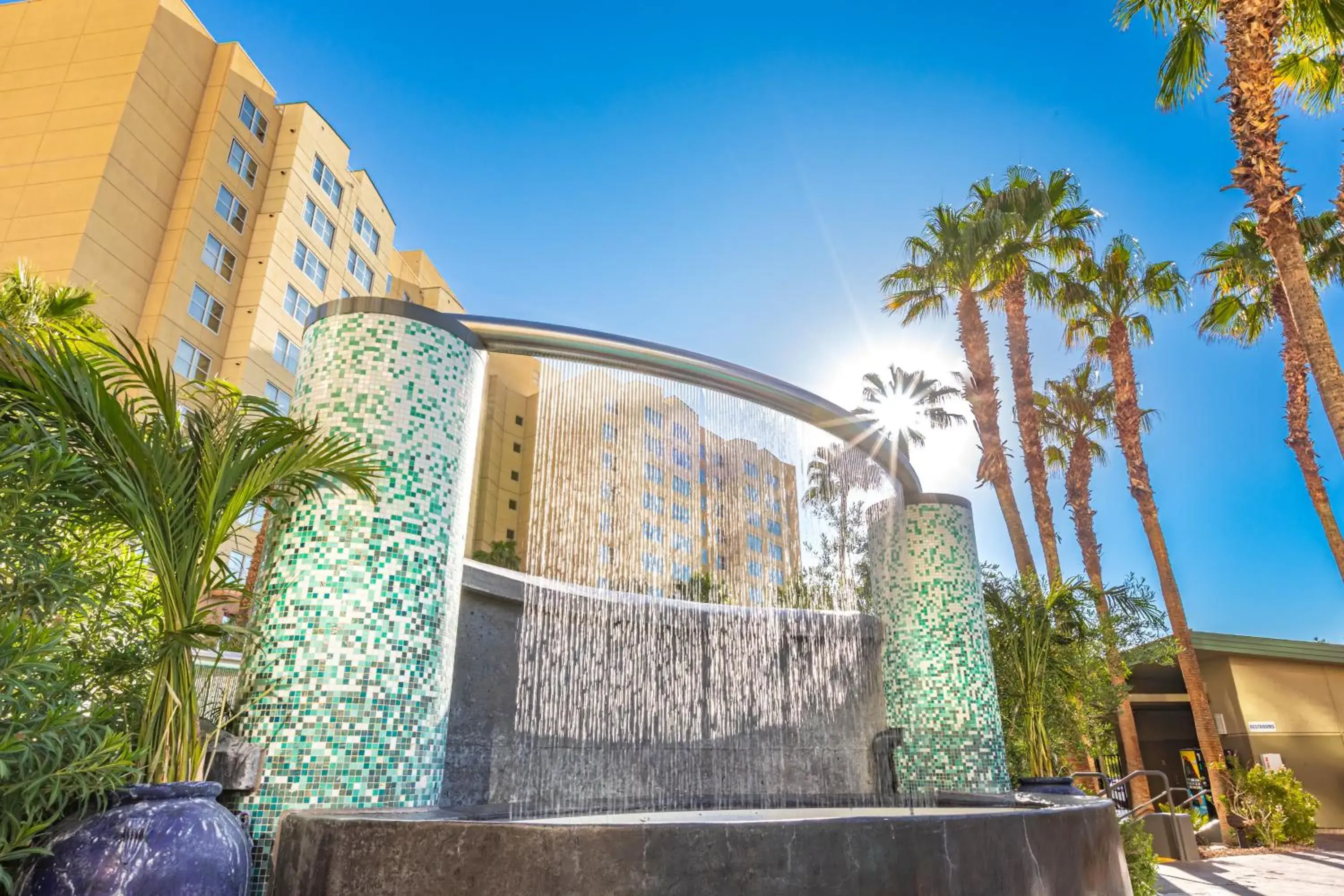 Swimming pool in The Grandview at Las Vegas Swimming pool in The Grandview at Las Vegas