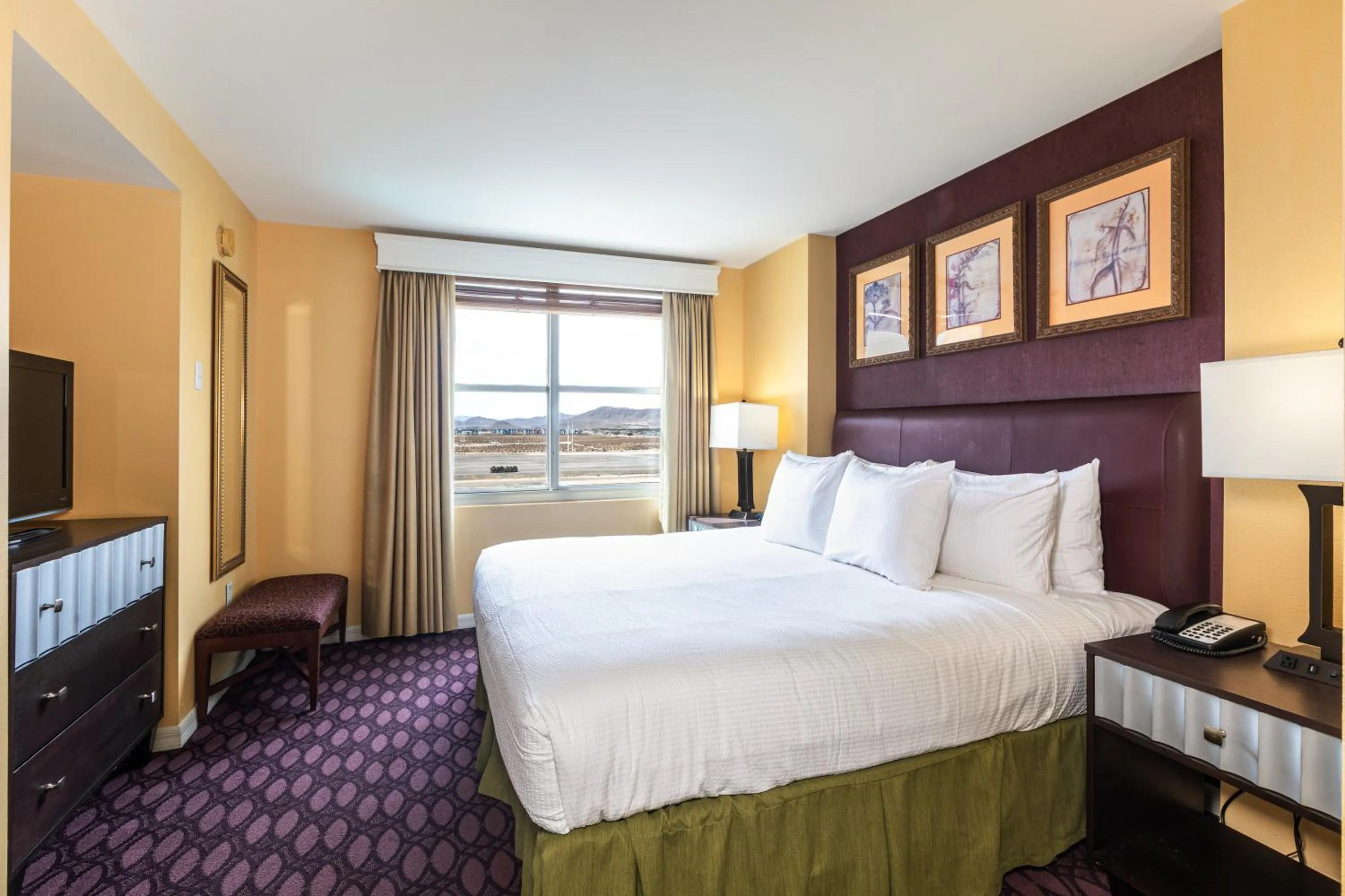 Bedroom, Bed in The Grandview at Las Vegas