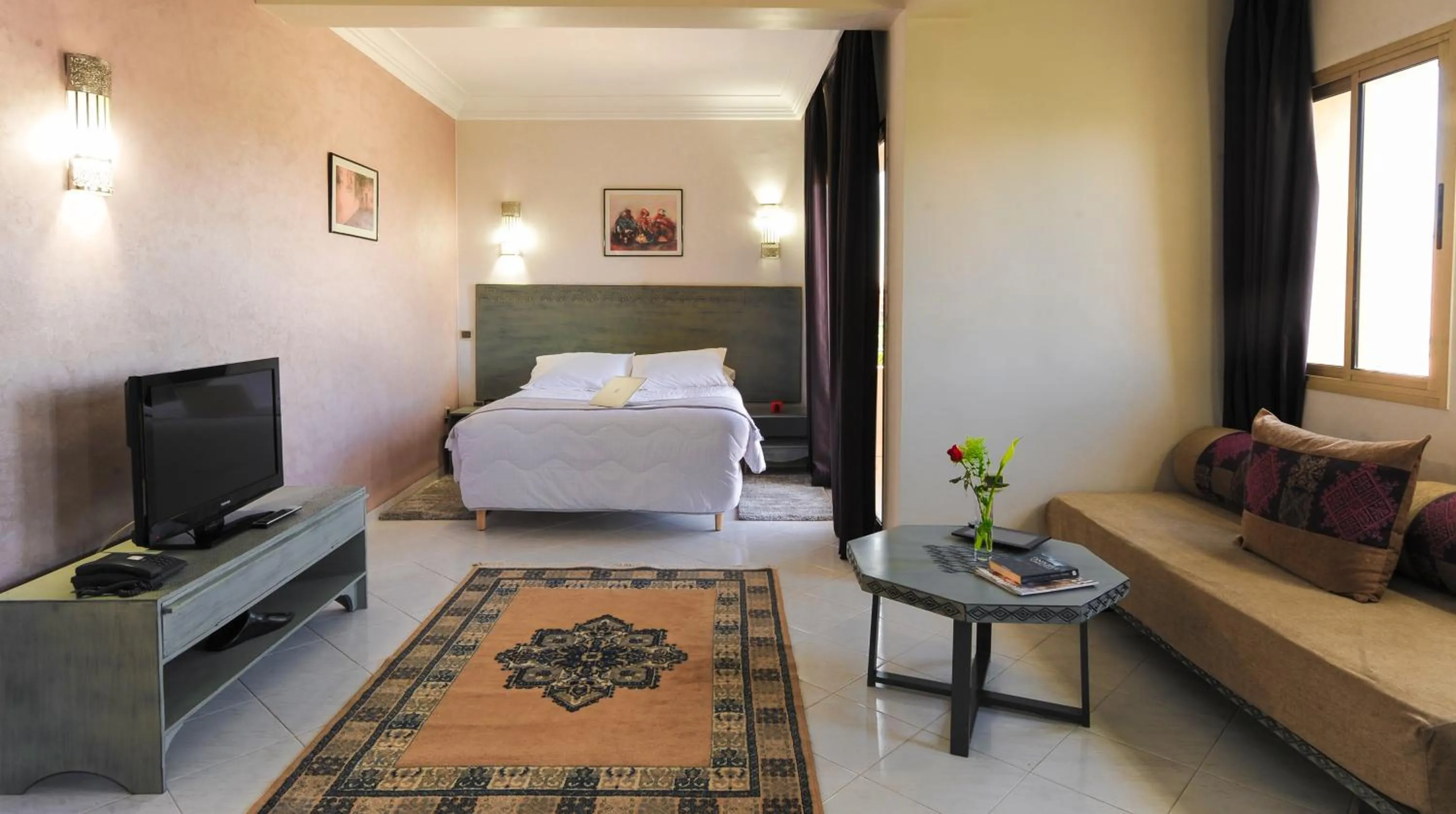 Living room, Bed in Appart-Hotel Amina Resort &amp; Spa