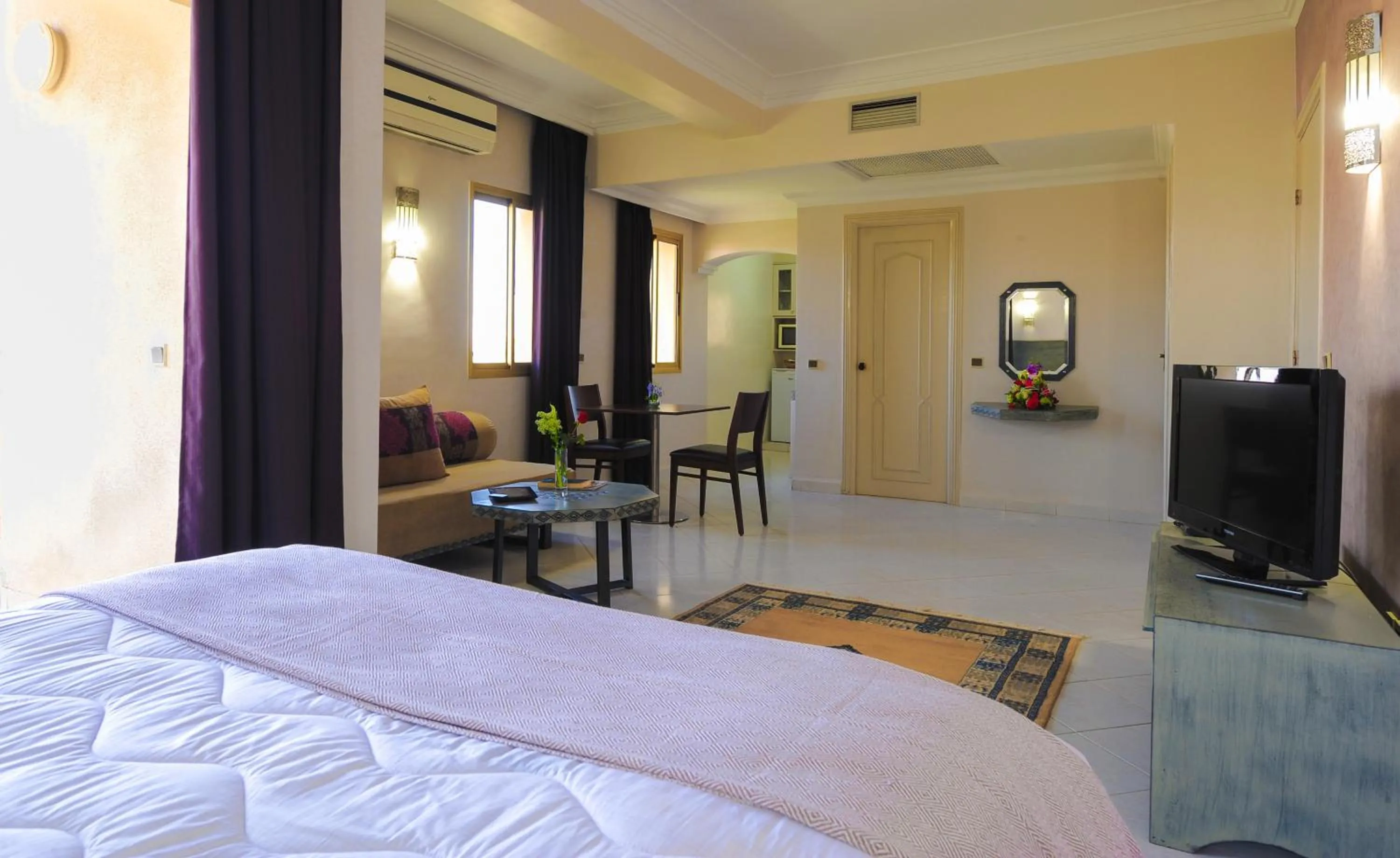 Bathroom, Bed in Appart-Hotel Amina Resort &amp; Spa