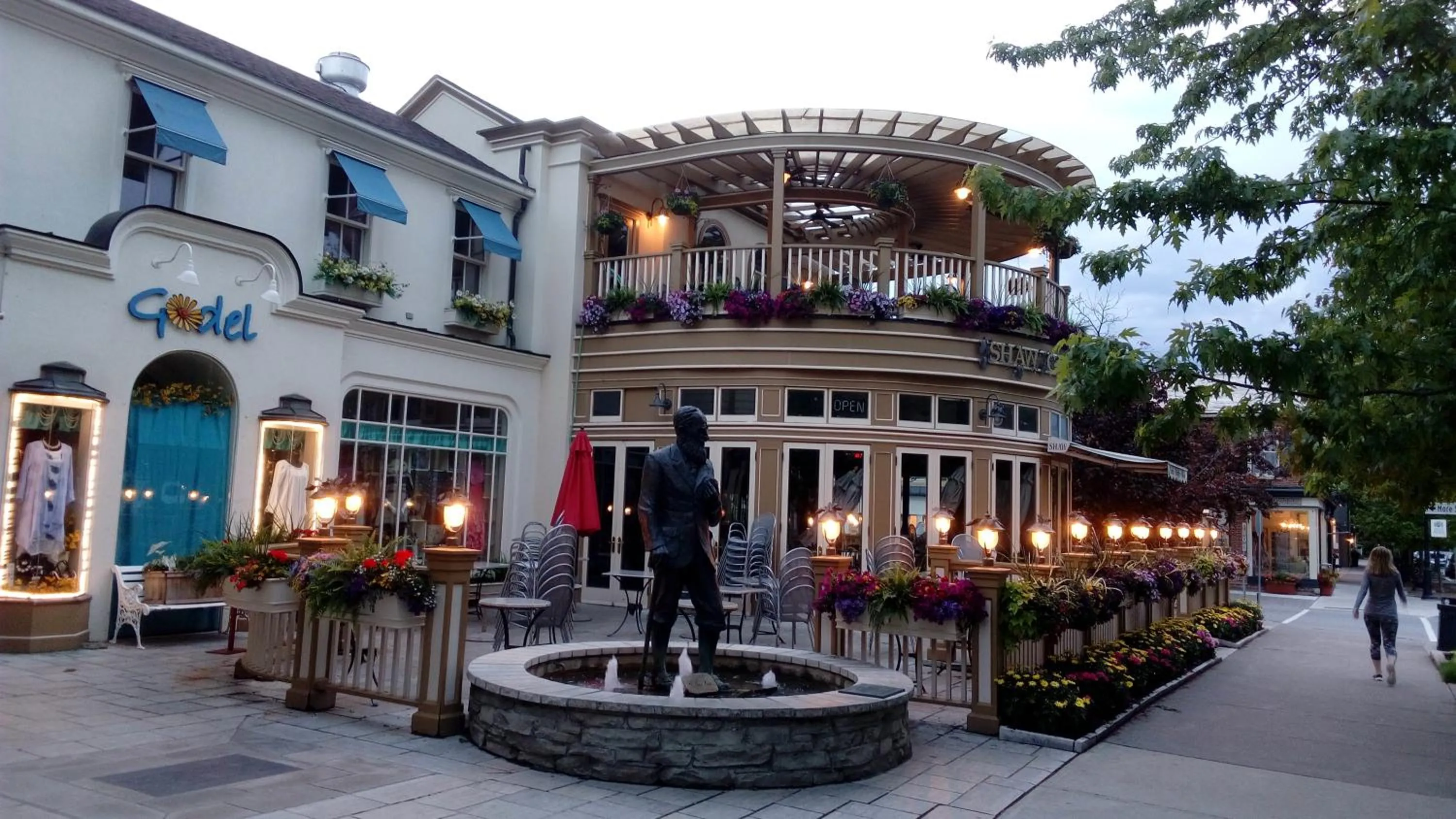 Nearby landmark in The White House Boutique B&B