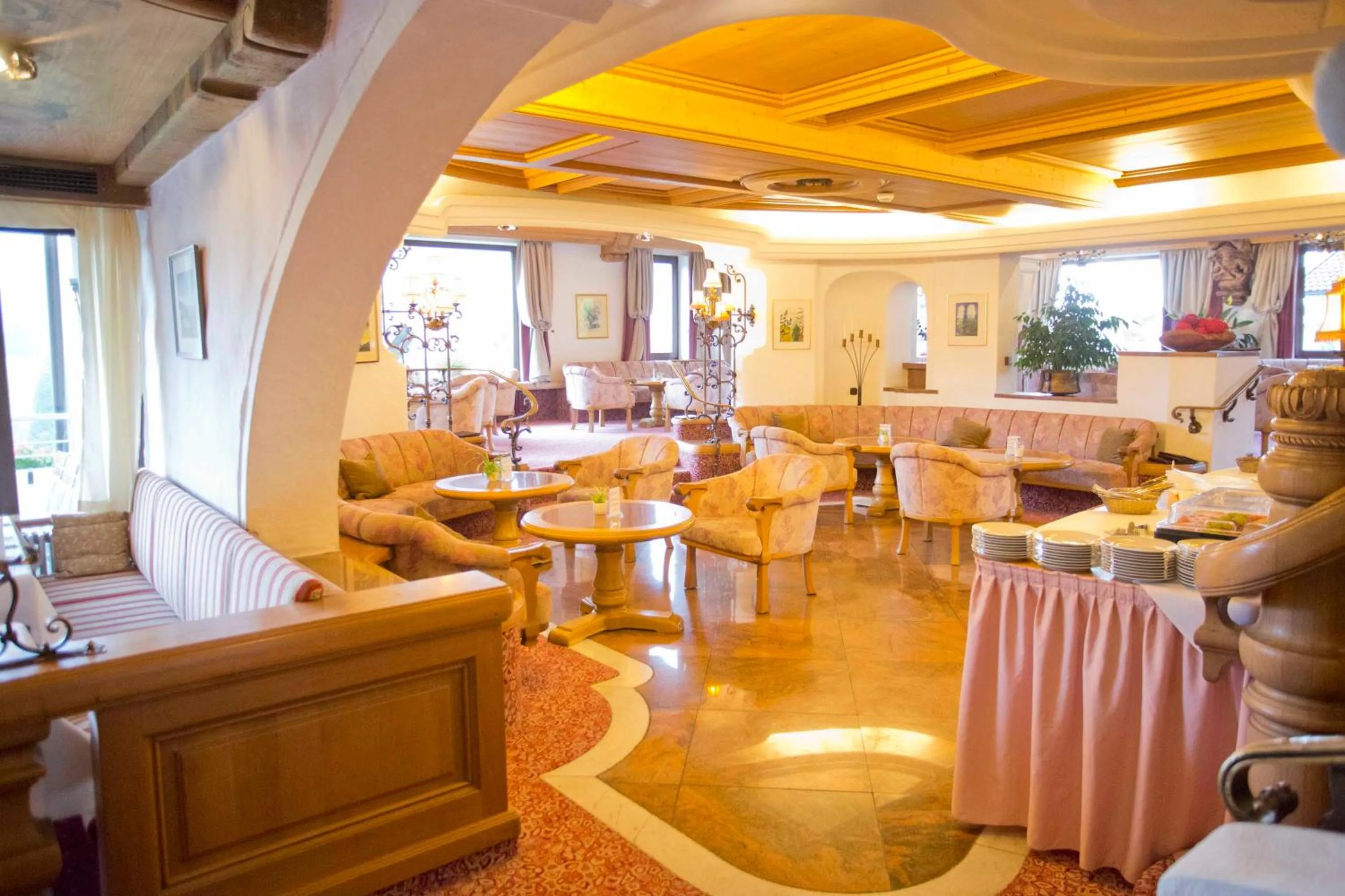 Lounge or bar in Berghoteltirol