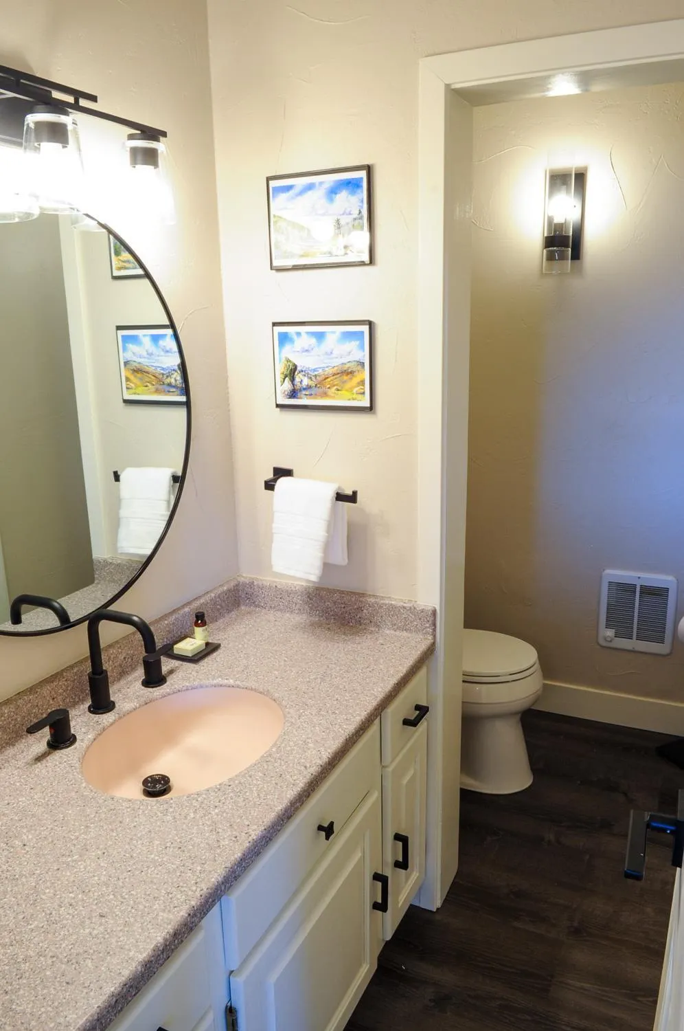 Toilet in Royal Gorge Cabins