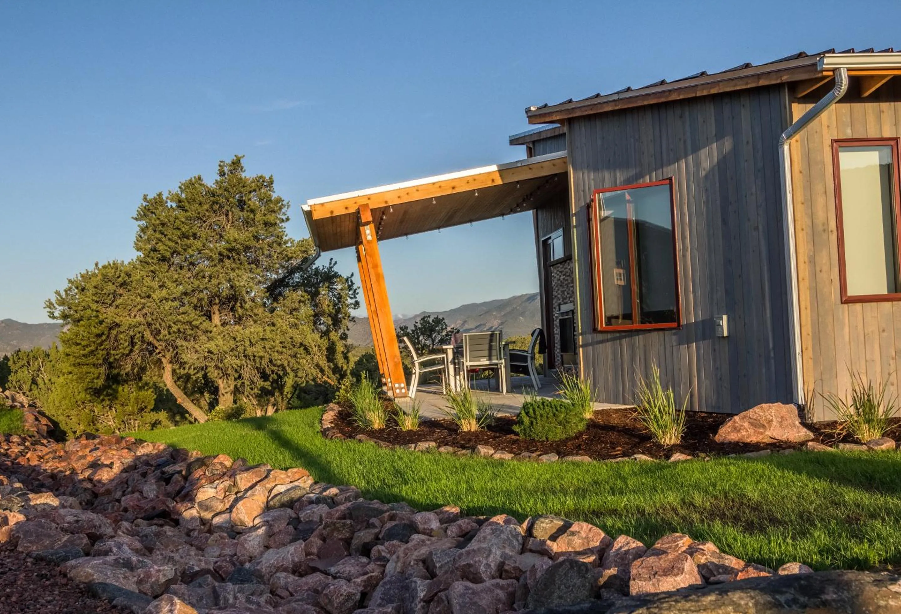 Facade/entrance in Royal Gorge Cabins