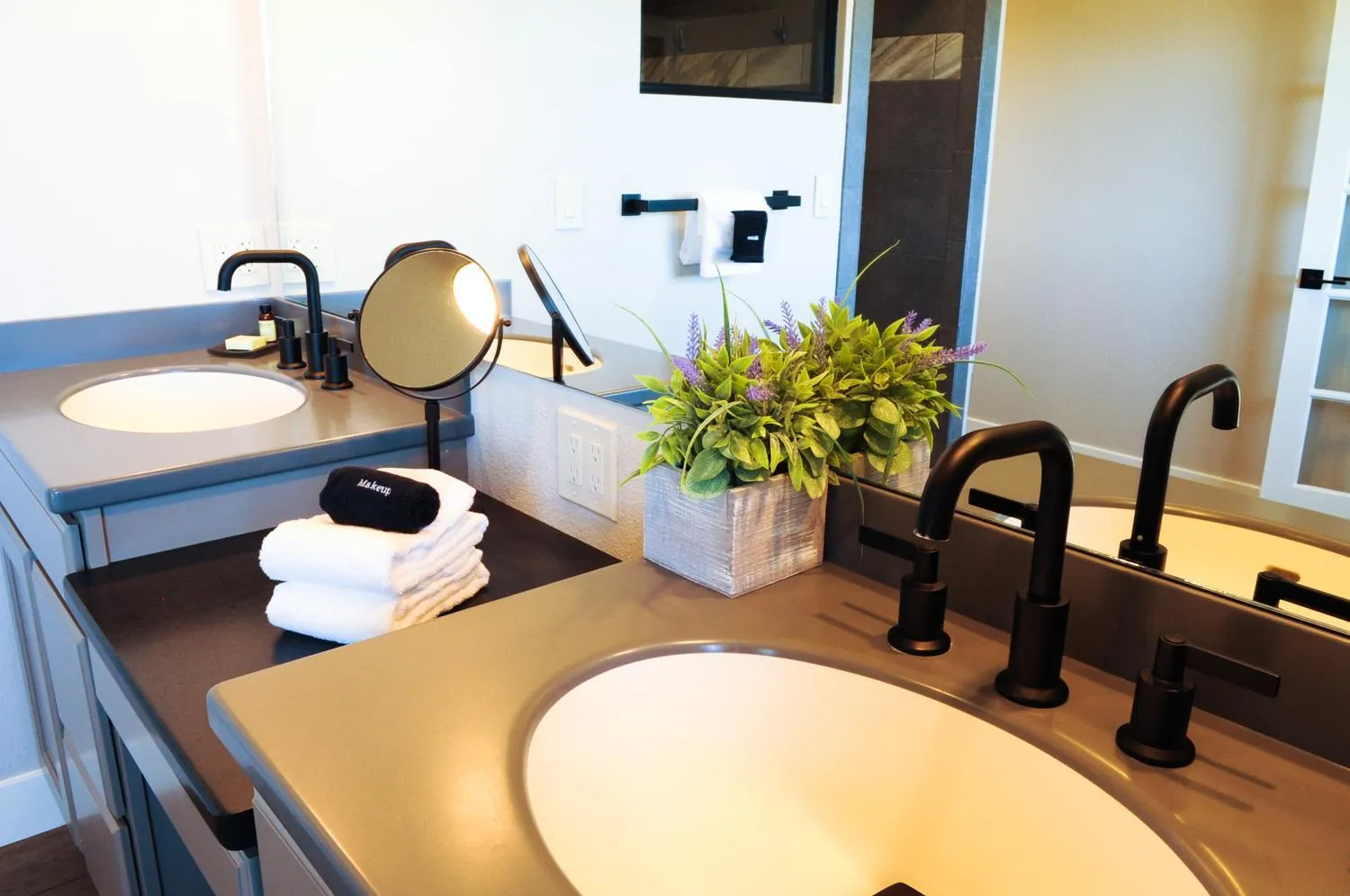 Bathroom in Royal Gorge Cabins