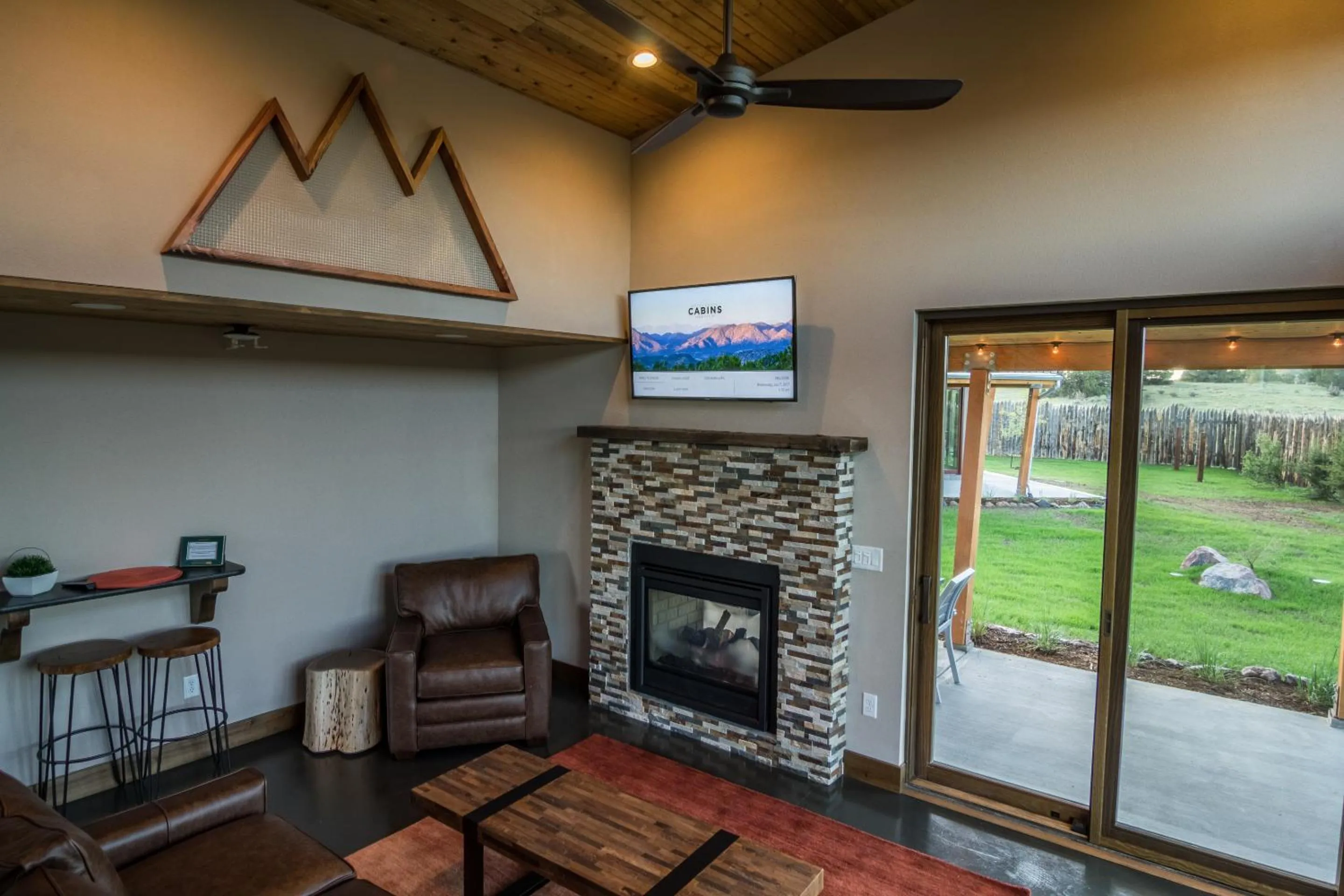 Living room in Royal Gorge Cabins