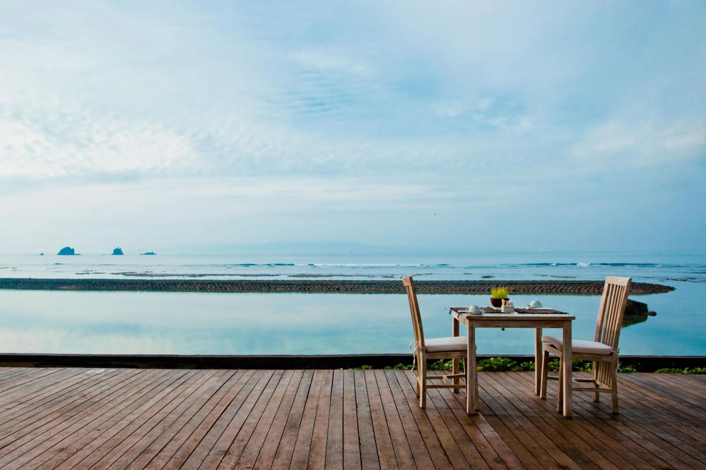 Facade/entrance in D'Tunjung Resort & Spa