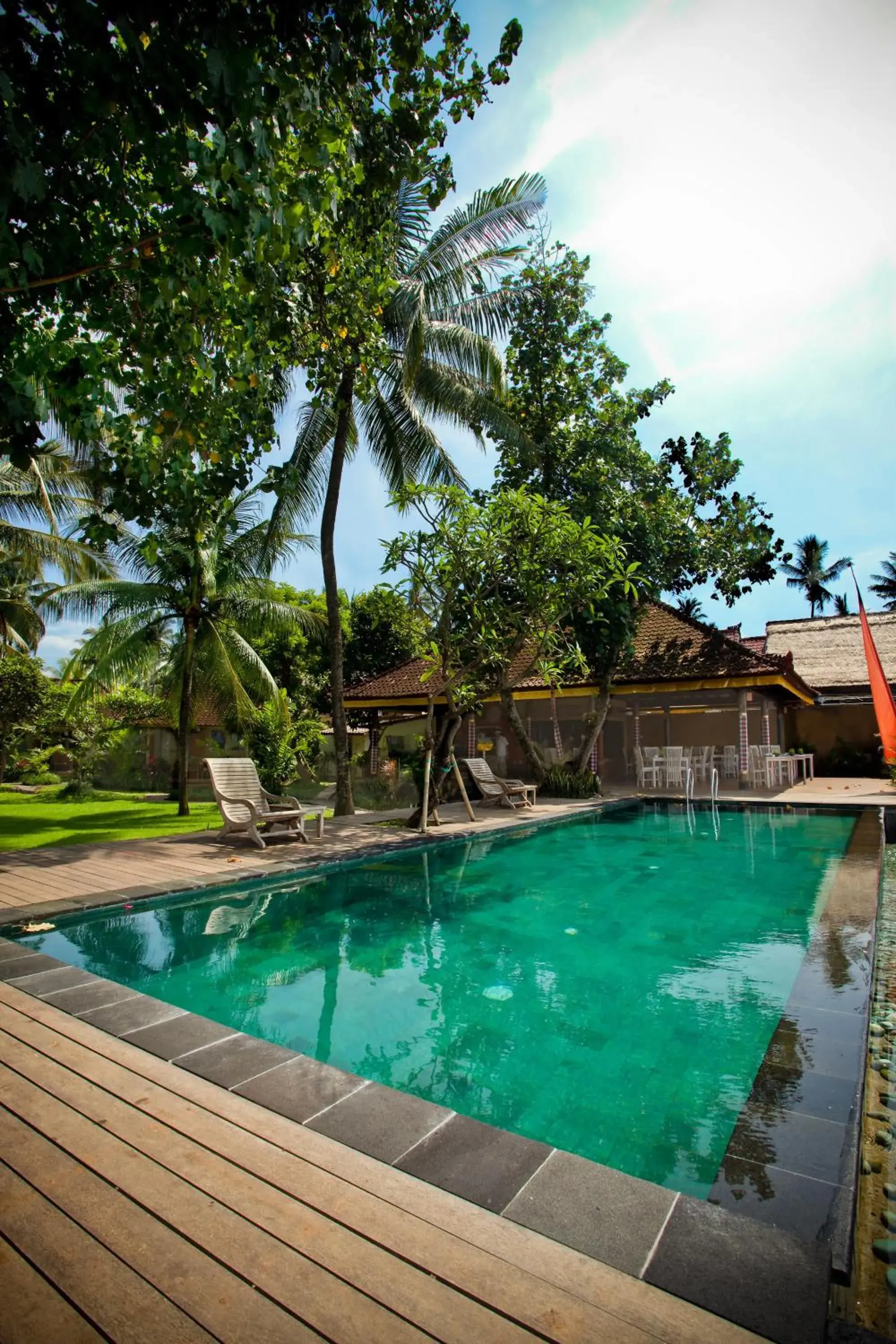 Swimming pool in D'Tunjung Resort & Spa Swimming pool in D'Tunjung Resort & Spa