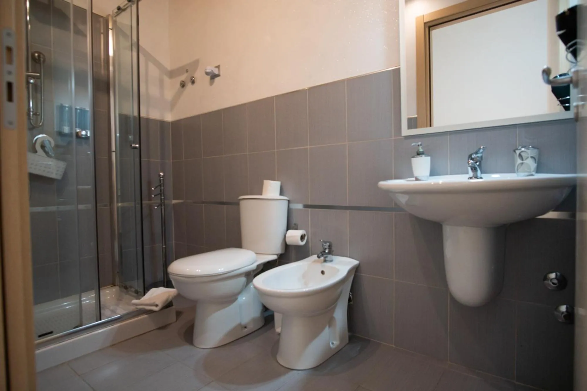 Shower in B&B ARCHIMEDE