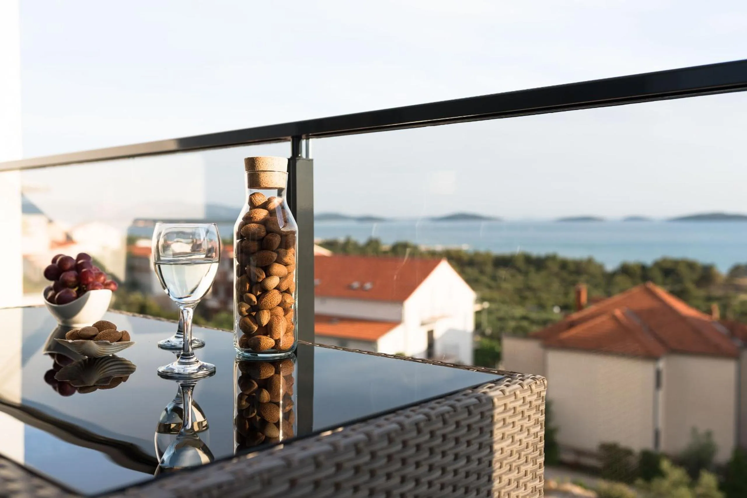Sea view in Croatica Suites Podsolarsko