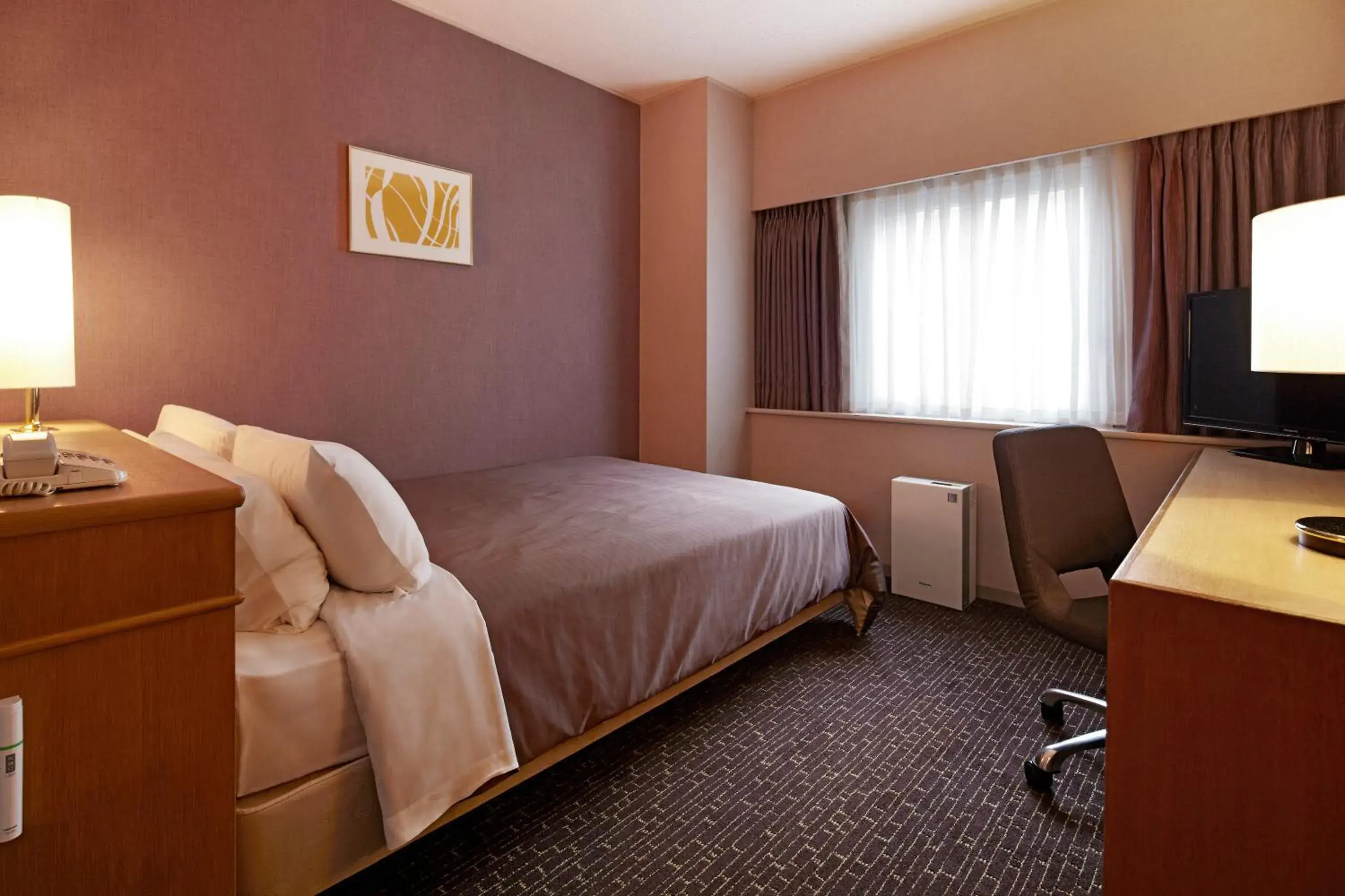 Bed in Hotel New Hankyu Osaka Bed in Hotel New Hankyu Osaka