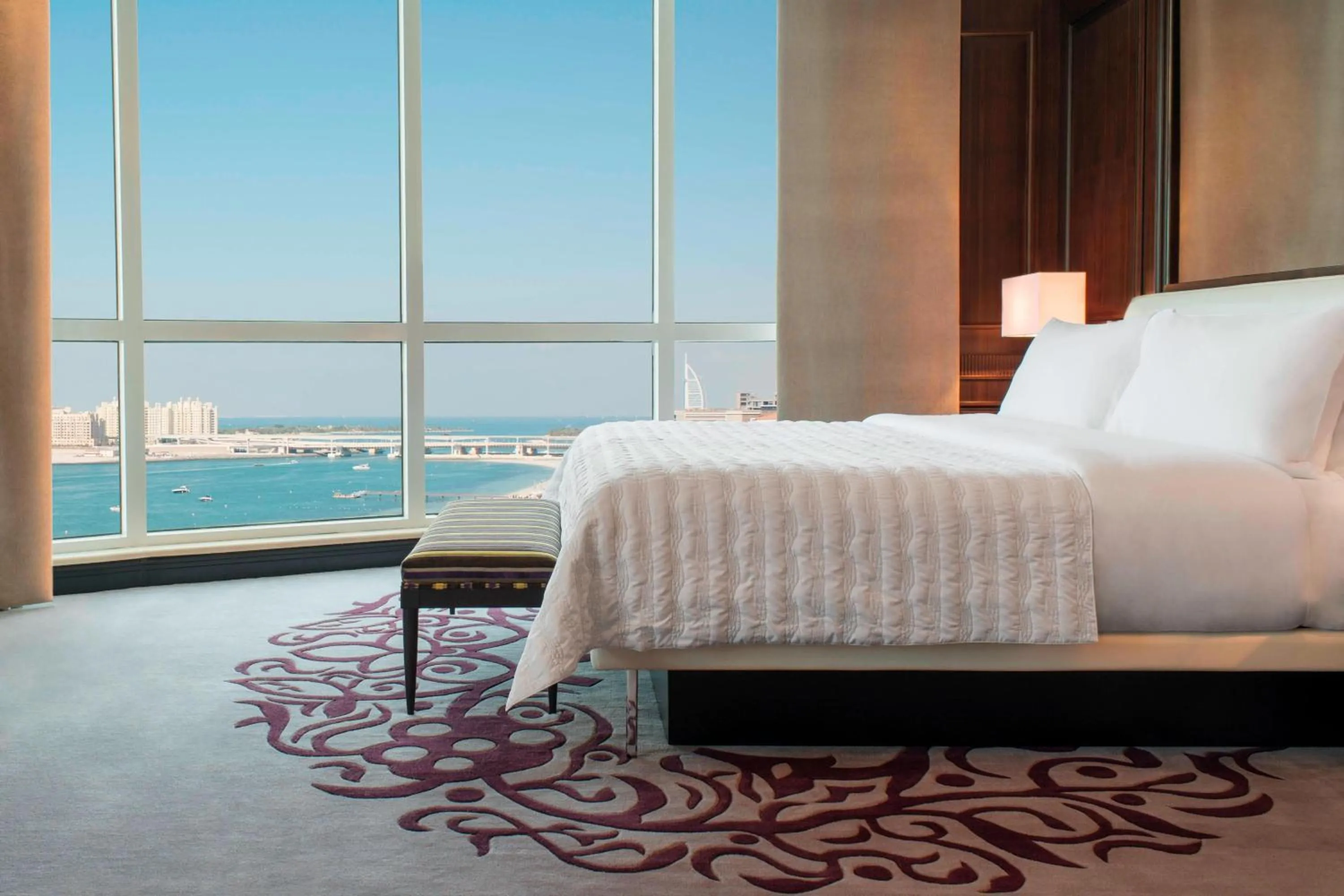 Photo of the whole room, Bed in Le Meridien Mina Seyahi Beach Resort & Waterpark