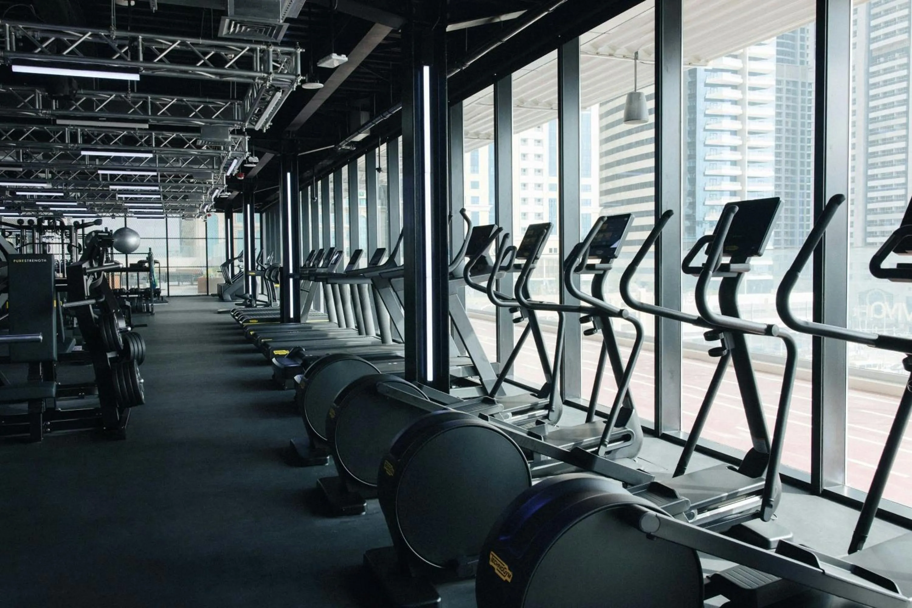 Area and facilities in Le Meridien Mina Seyahi Beach Resort & Waterpark