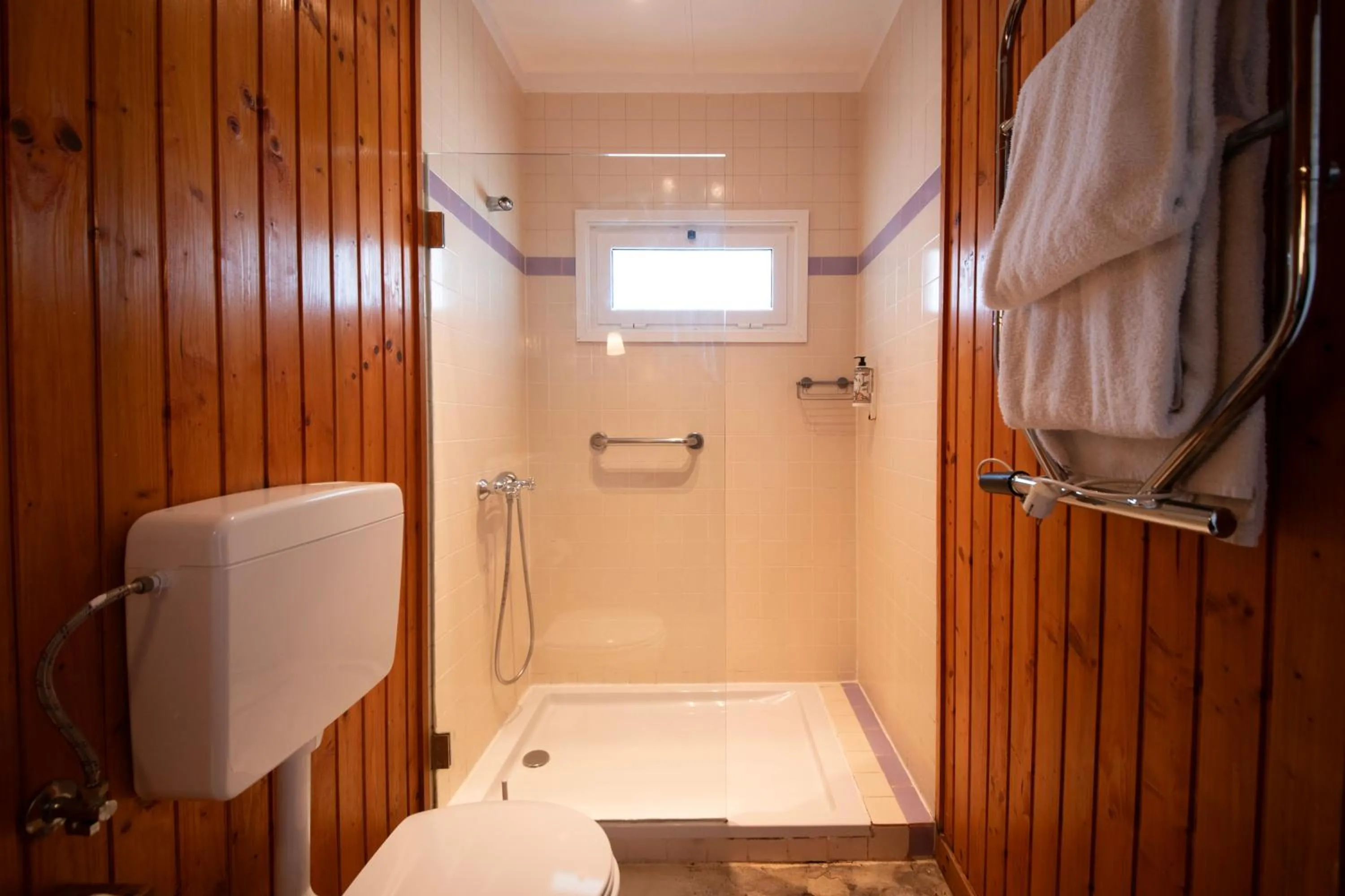 Small Double Room in Casal do Frade