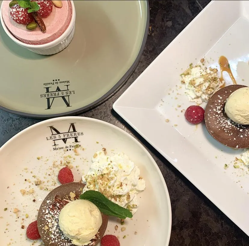 Restaurant/places to eat in Maison de Famille Les 5 Frères