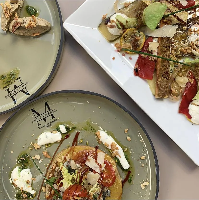 Restaurant/places to eat in Maison de Famille Les 5 Frères