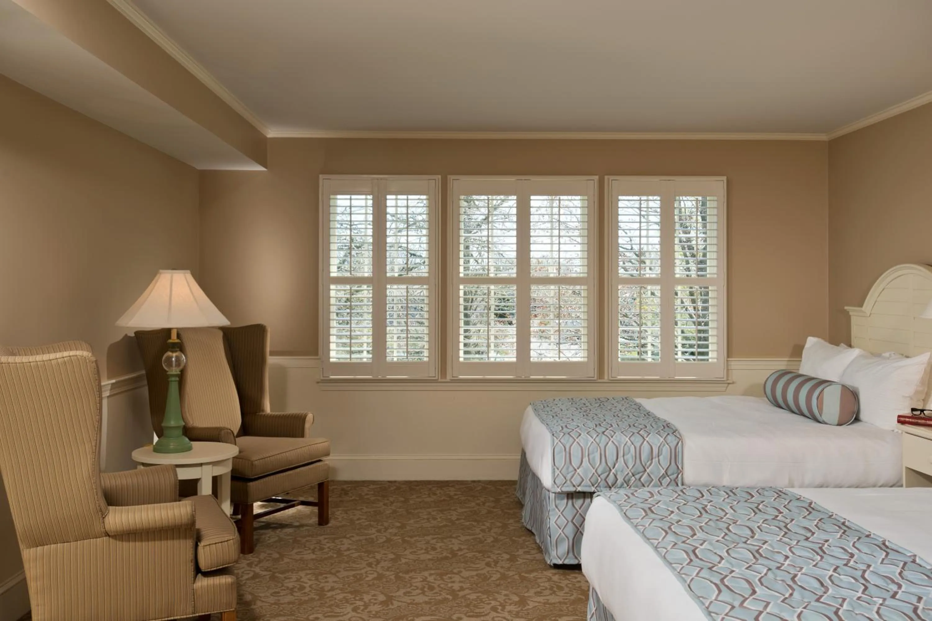 Bedroom, Bed in Chatham Wayside Inn