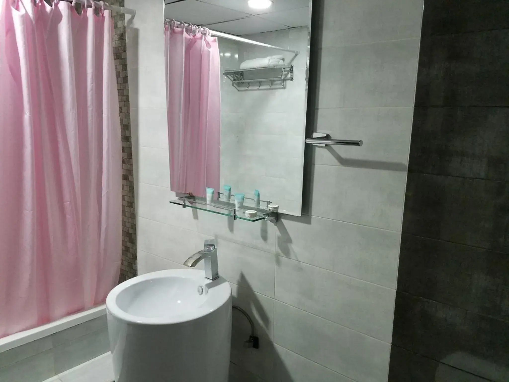 Bathroom in Verona Resorts Sharjah Bathroom in Verona Resorts Sharjah