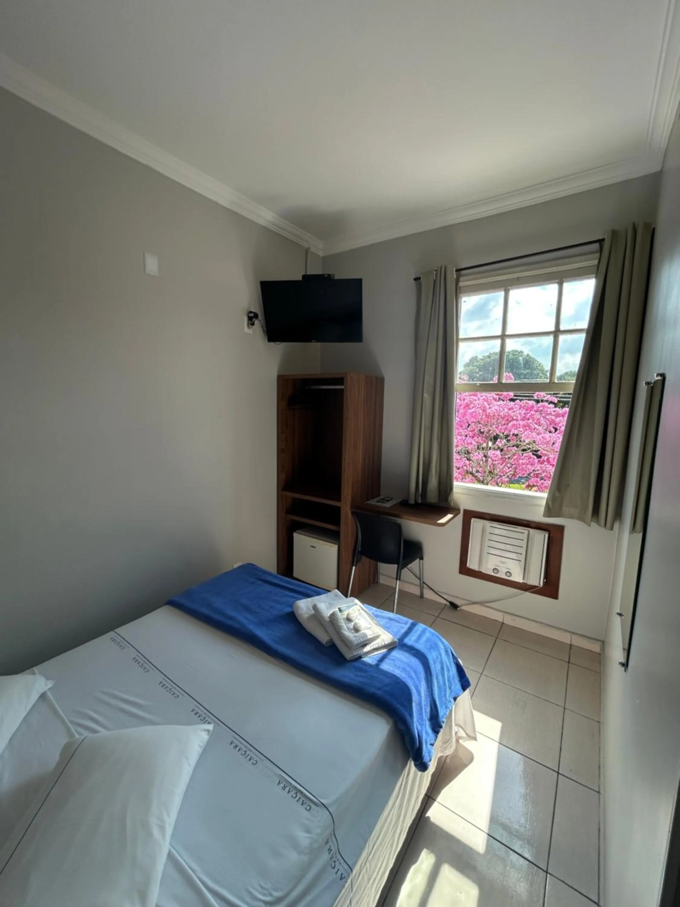 View (from property/room), Bed in Caiçara Hotel