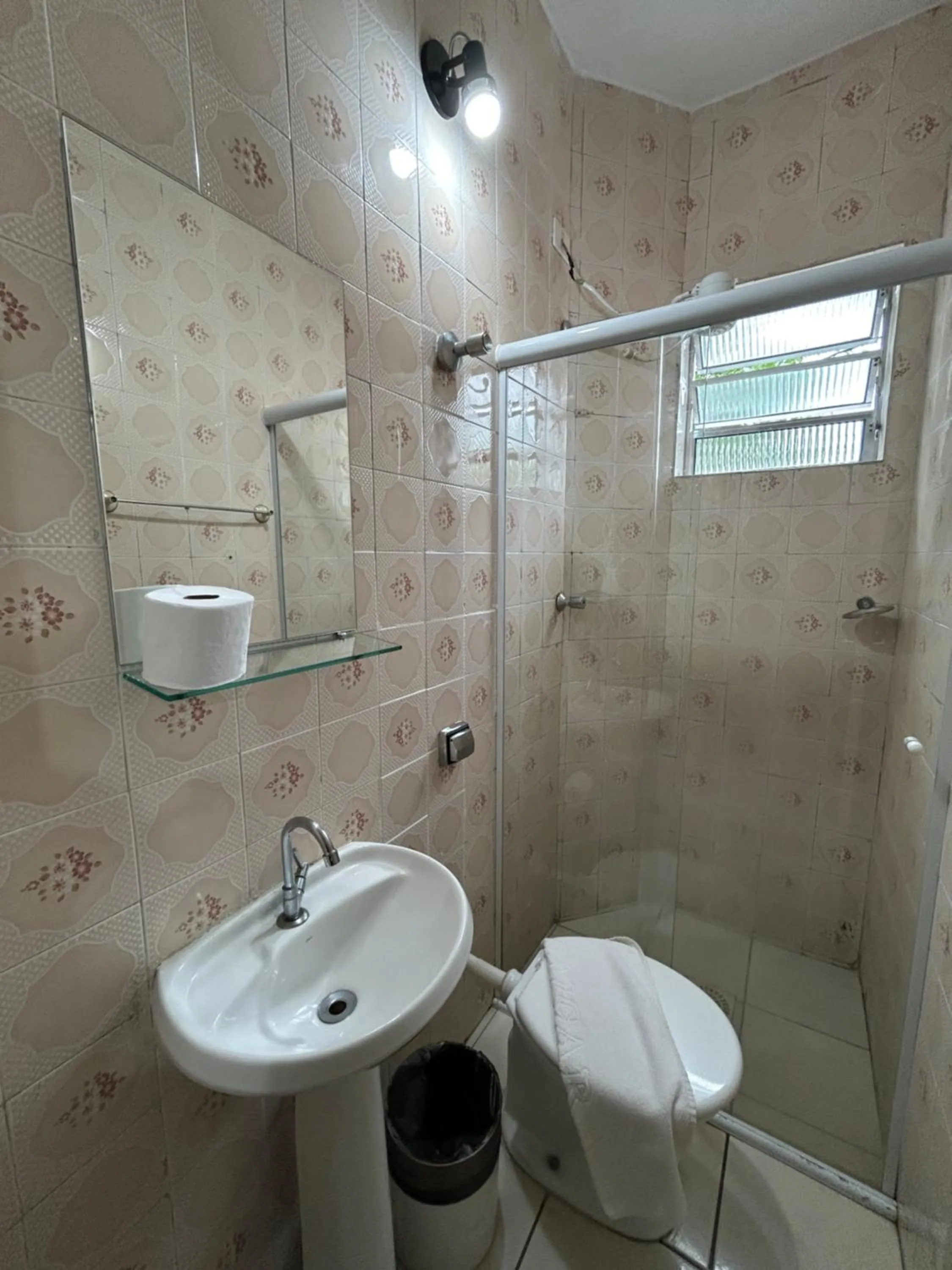 Bathroom in Caiçara Hotel