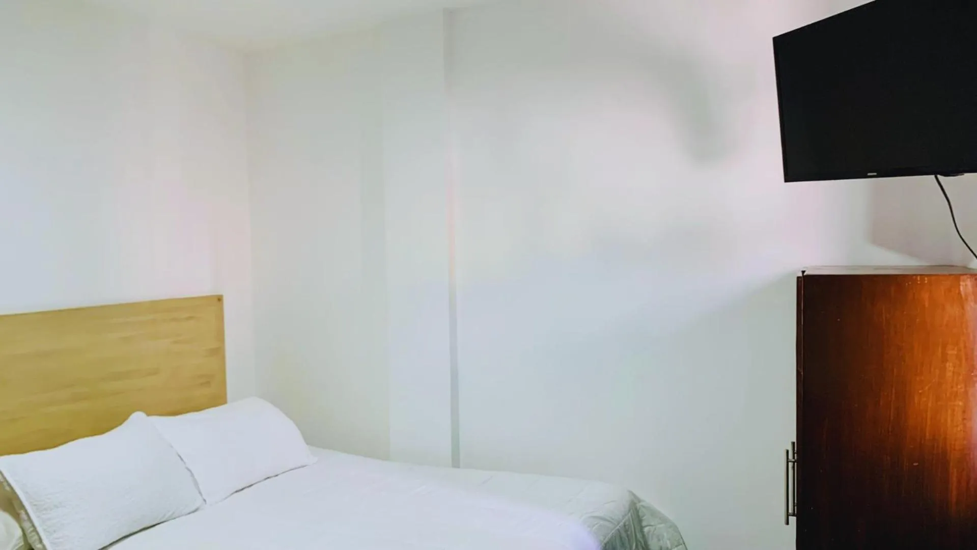 Photo of the whole room, Bed in Apartahotel Bahia Tropical III