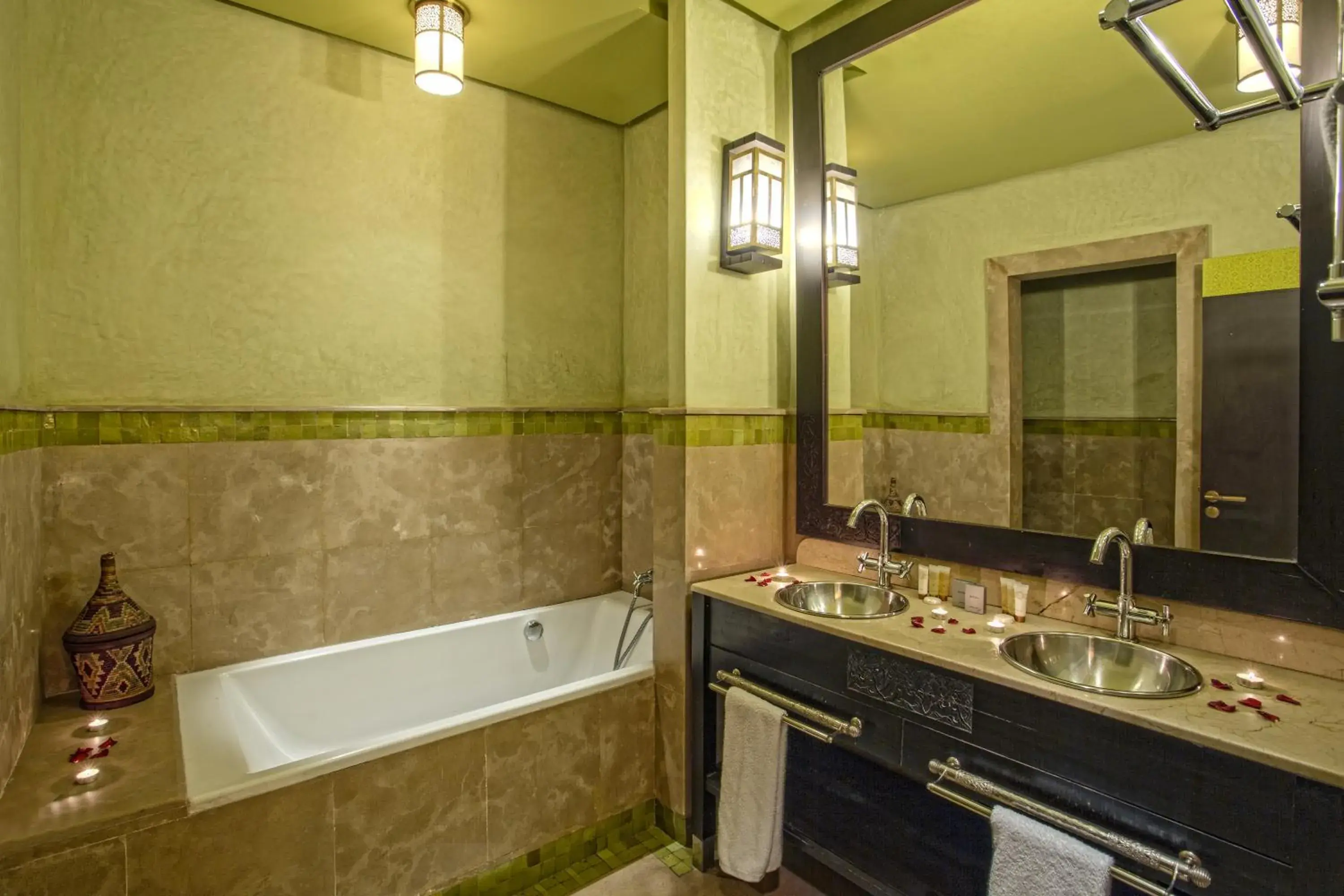 Bathroom in La Renaissance Hotel & Spa