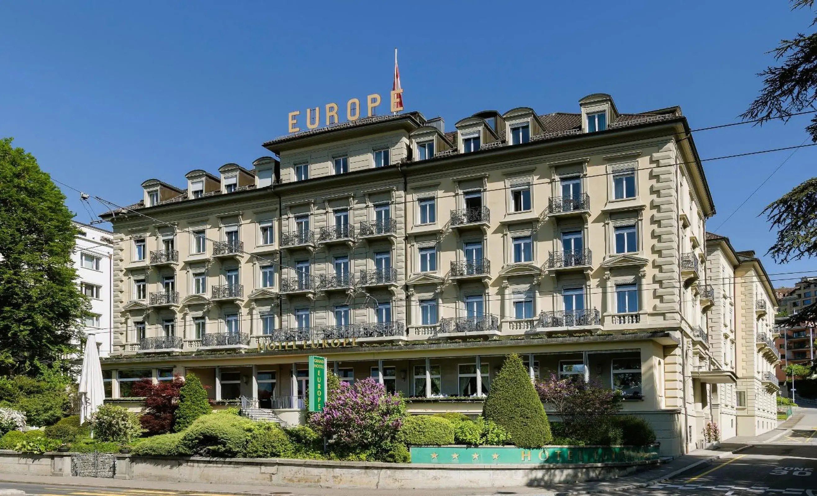 Property building in Grand Hotel Europe Property building in Grand Hotel Europe
