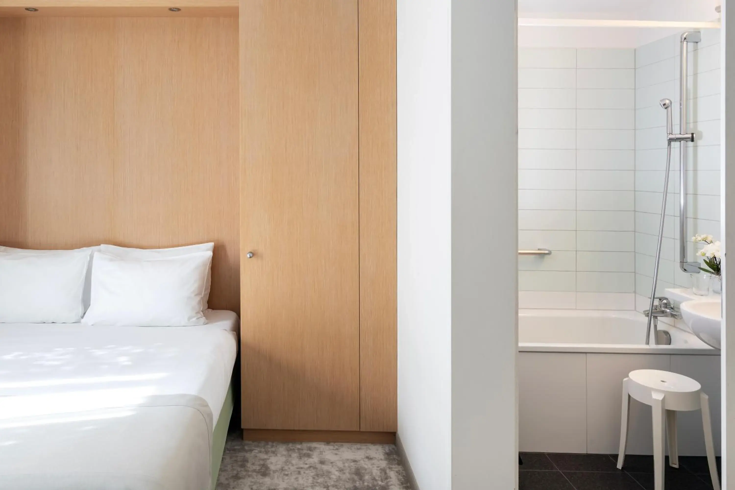 Standard Double Room in Grand Hotel Europe Standard Double Room in Grand Hotel Europe