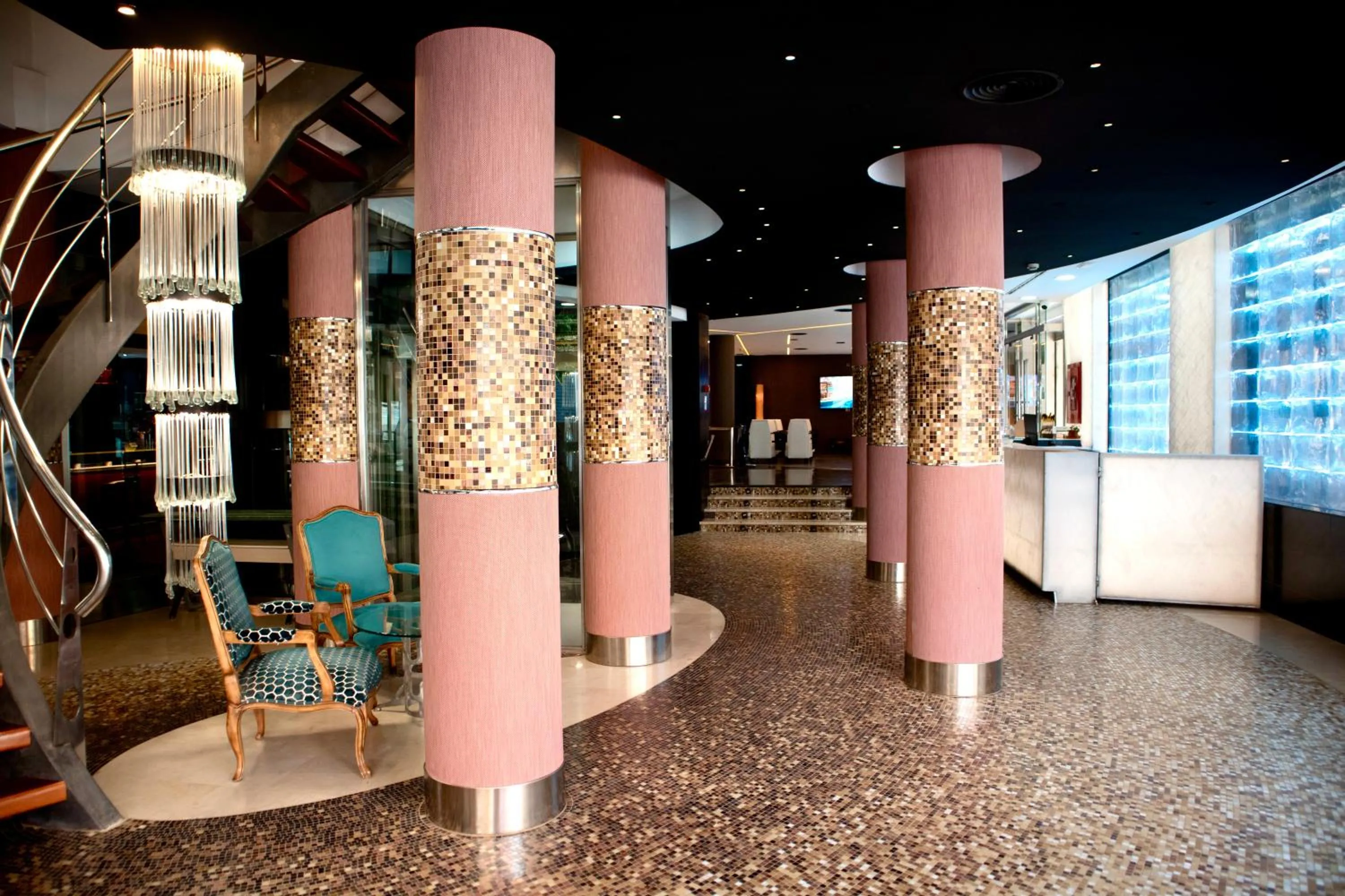 Lobby or reception in Hotel Benetusser