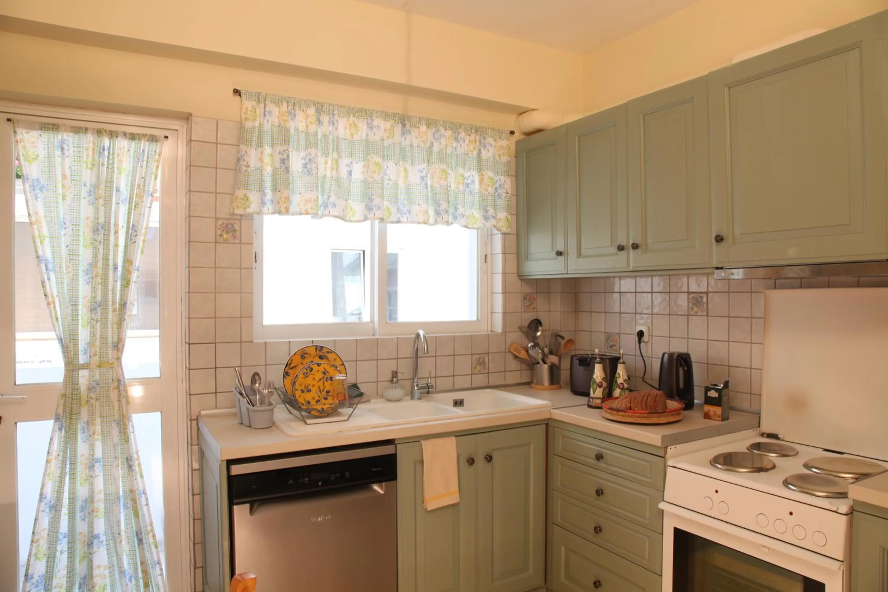 Kitchen or kitchenette in Unique Flat with Sea View at Edem Beach - A Seafront Property by Athenian Homes