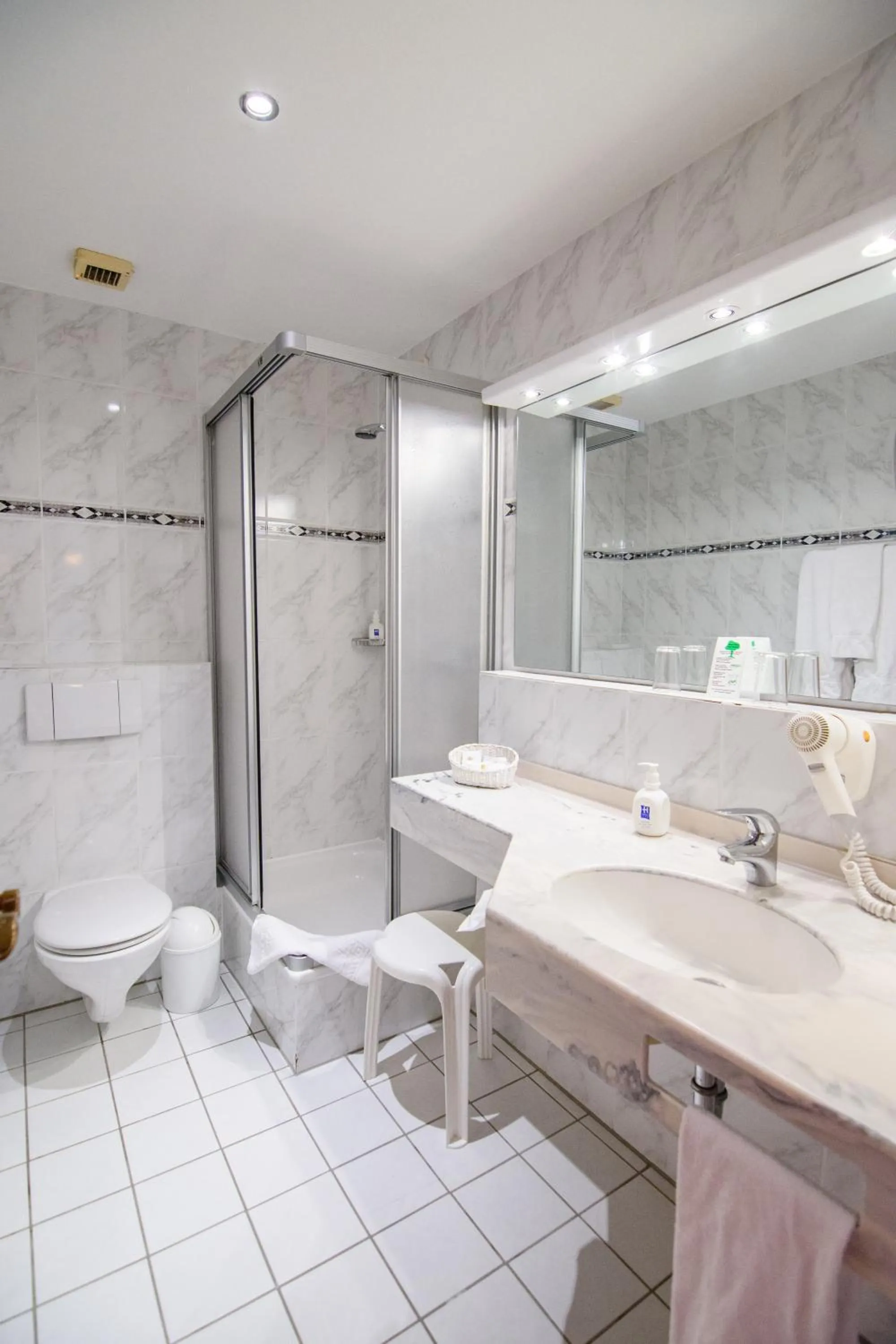 Bathroom in Sporthotel Zum Hohen Eimberg