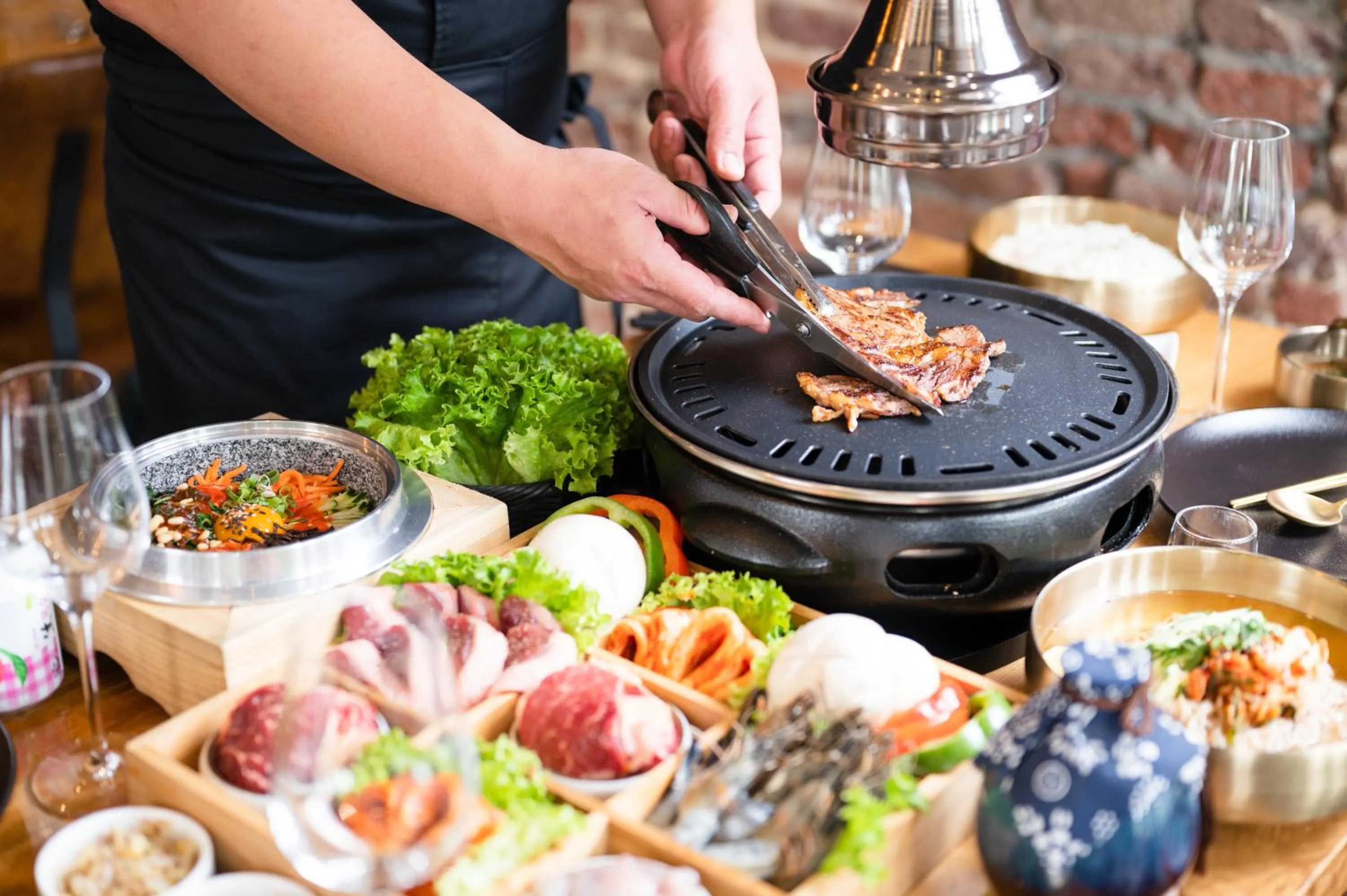 Restaurant/places to eat in Mes Caprices B&B Villa Mosan Bord de Meuse