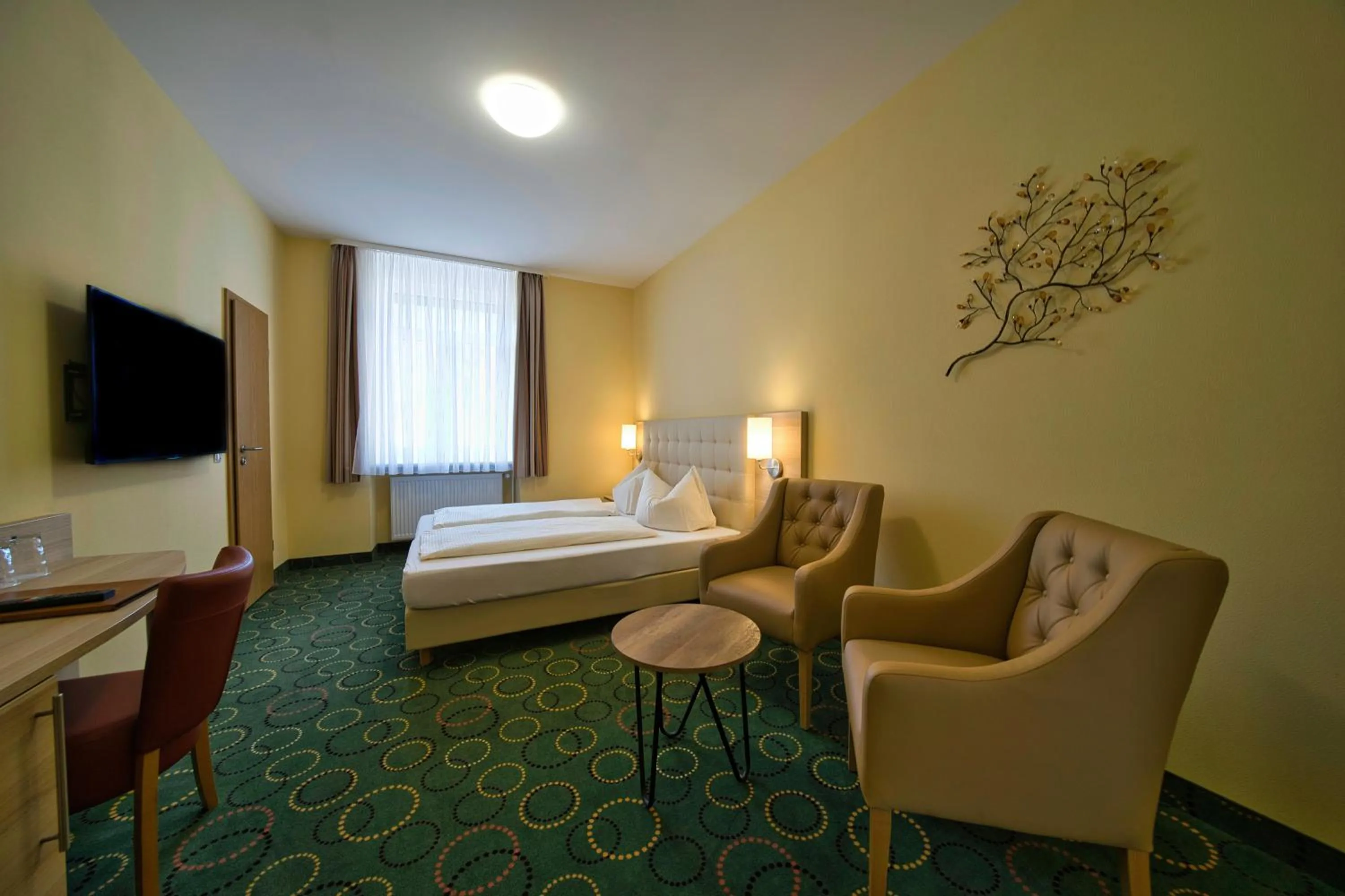 Photo of the whole room, Bed in Hotel Tenner