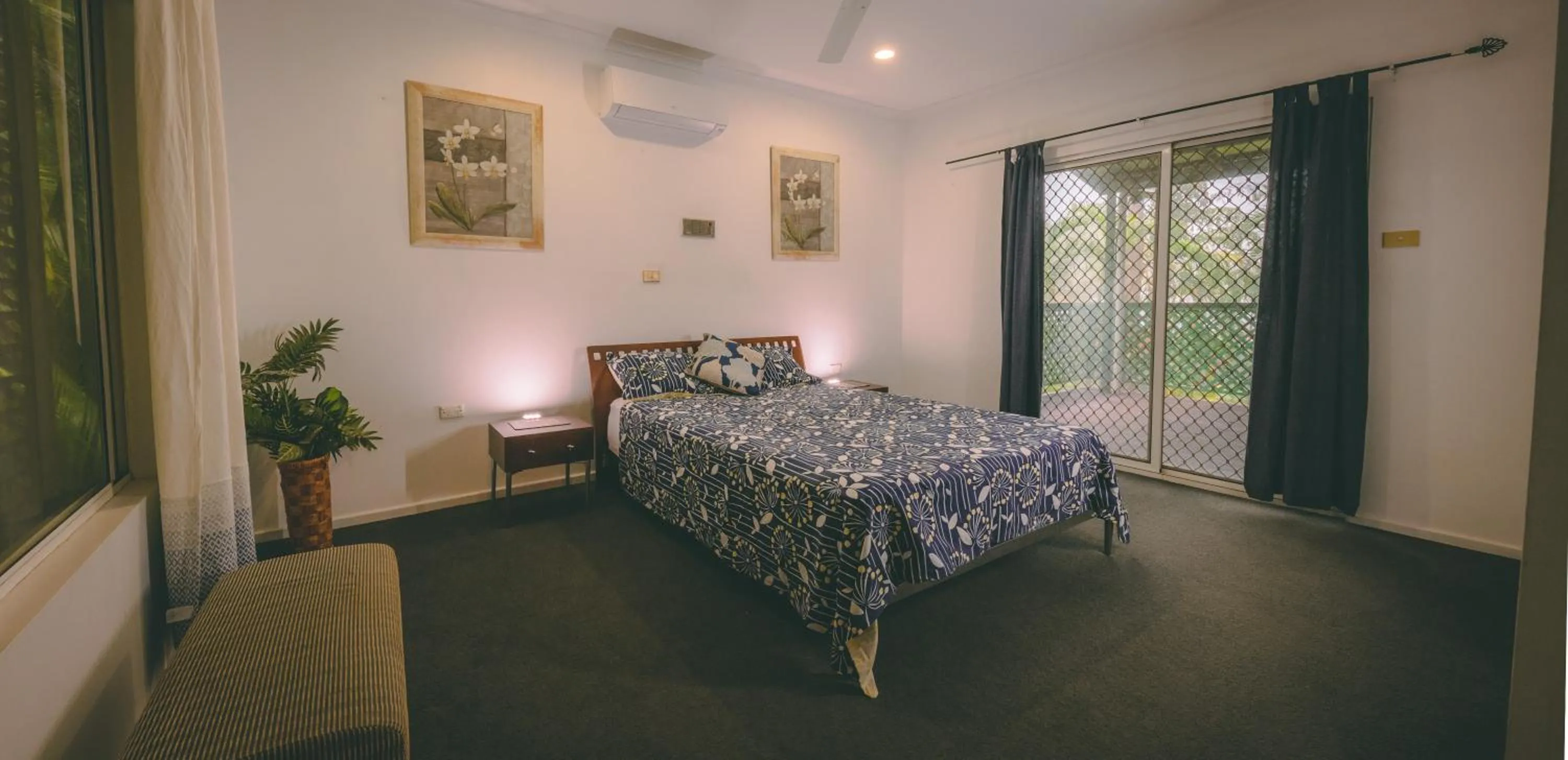 Bedroom, Bed in Darwin House