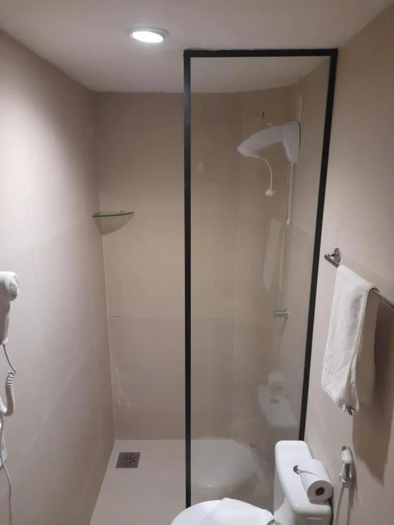 Shower in Fortpraia Hotel