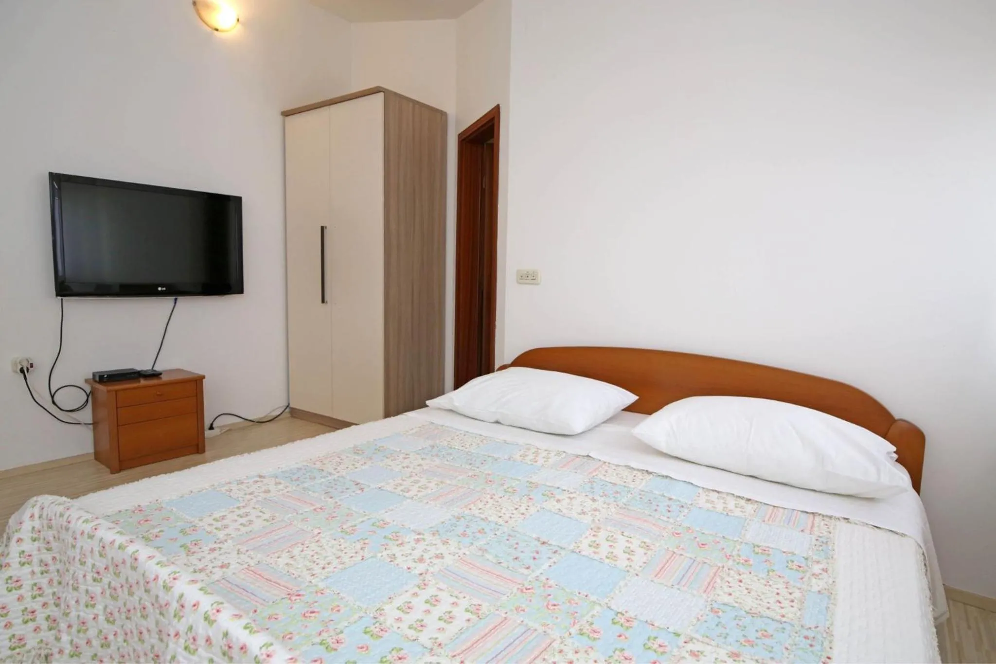Bed in Apartmani Krka Rooms