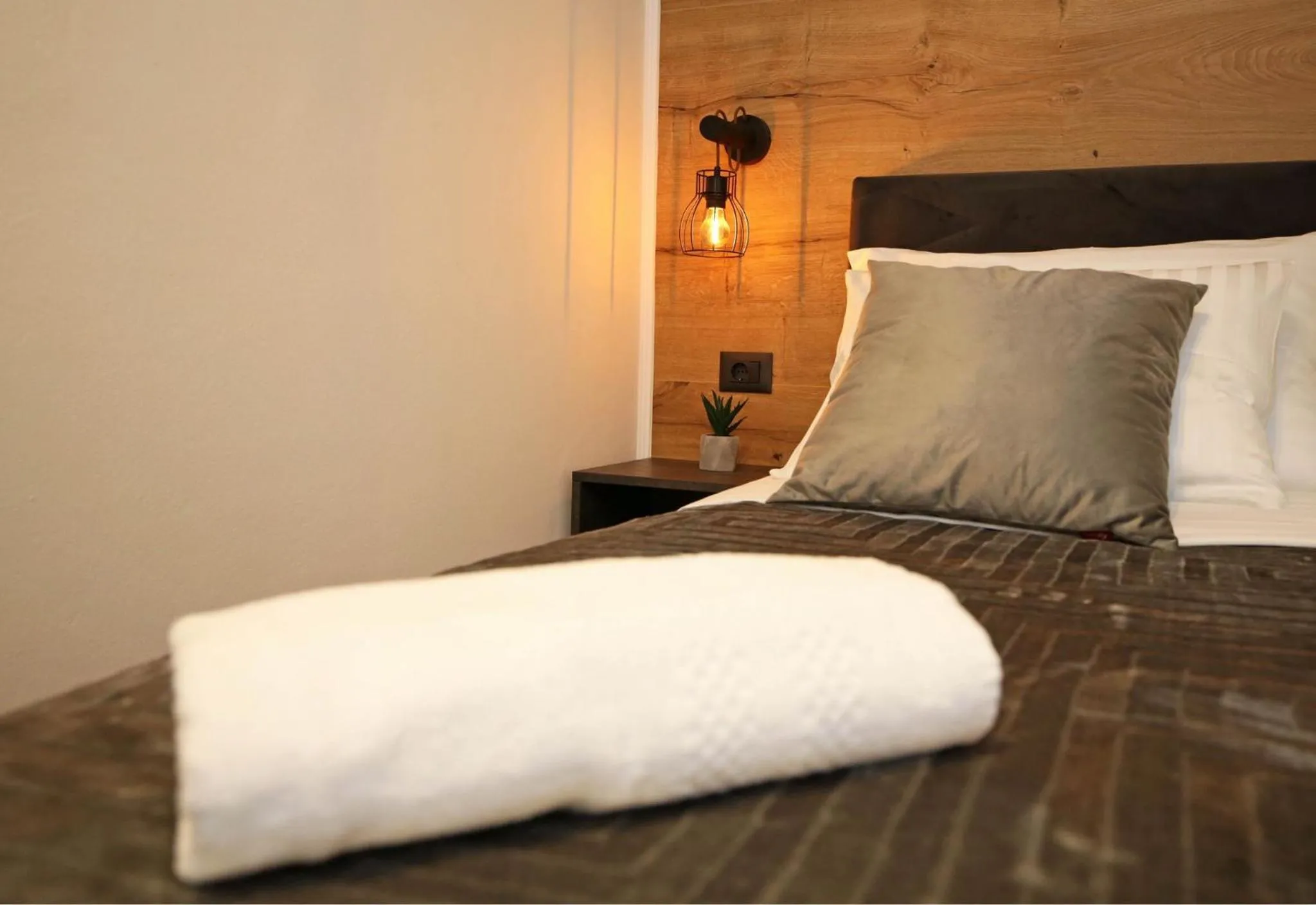 Bed in Apartmani Krka Rooms
