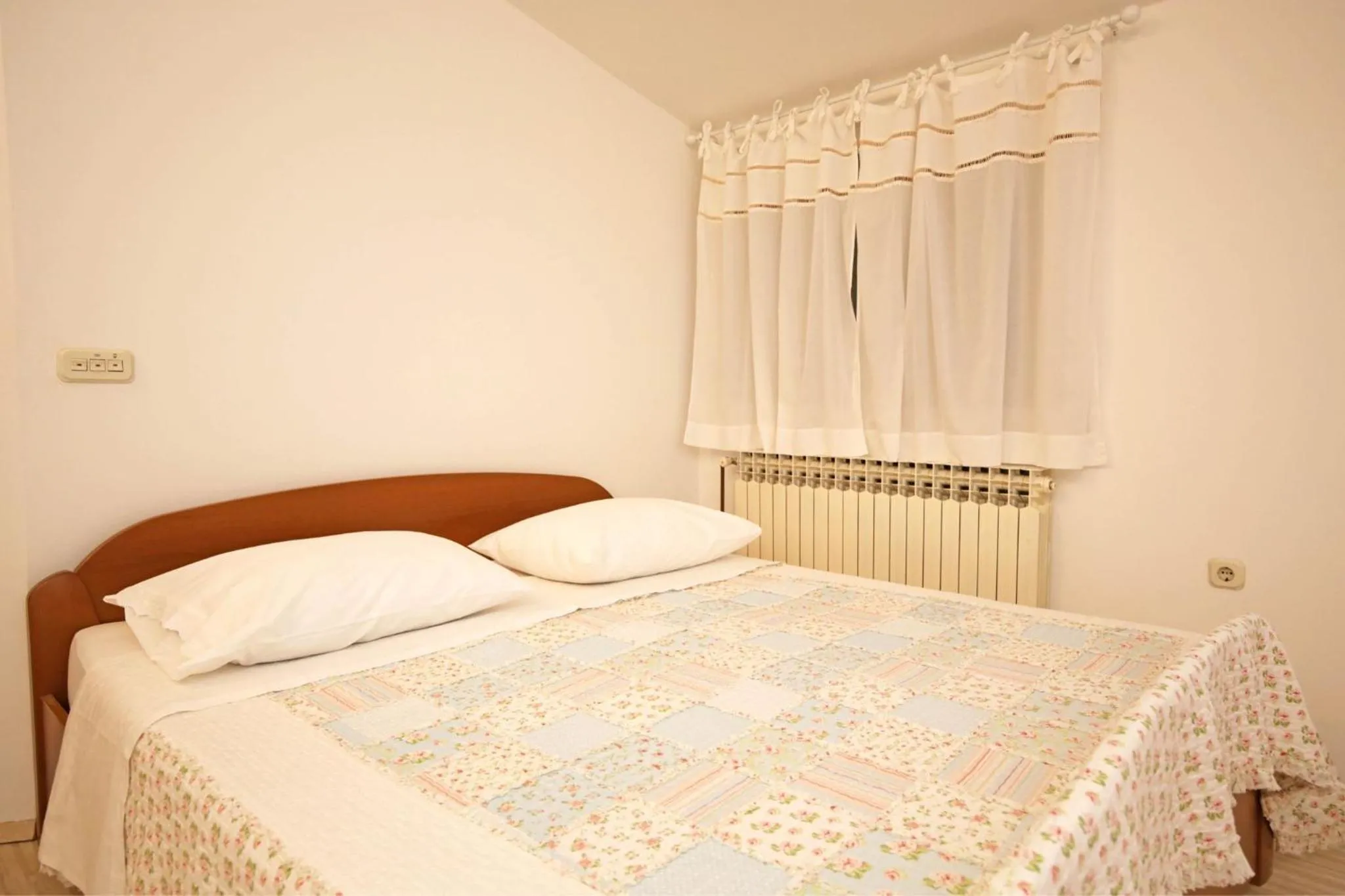 Bed in Apartmani Krka Rooms
