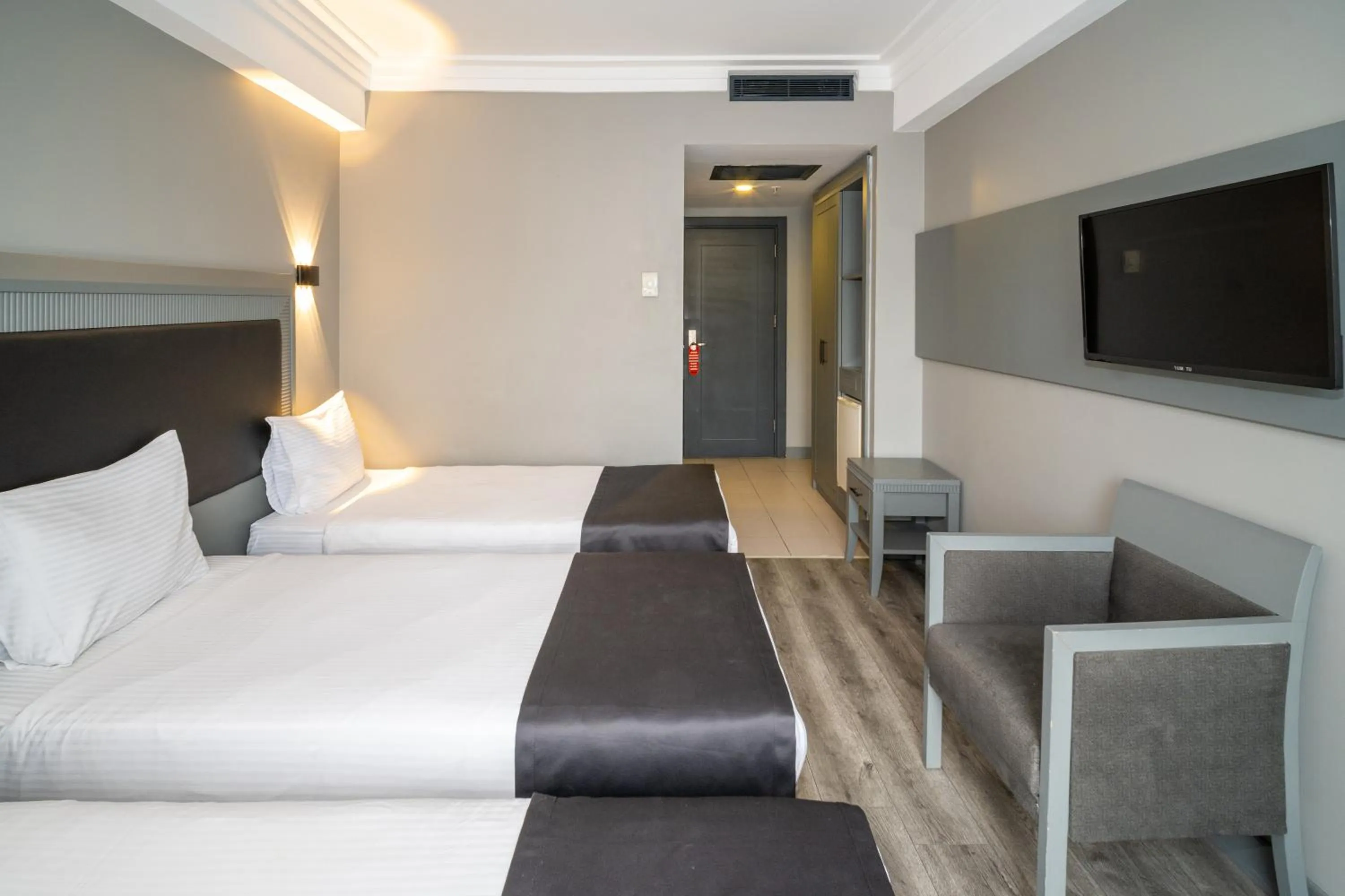 Bed in Grand S Hotel