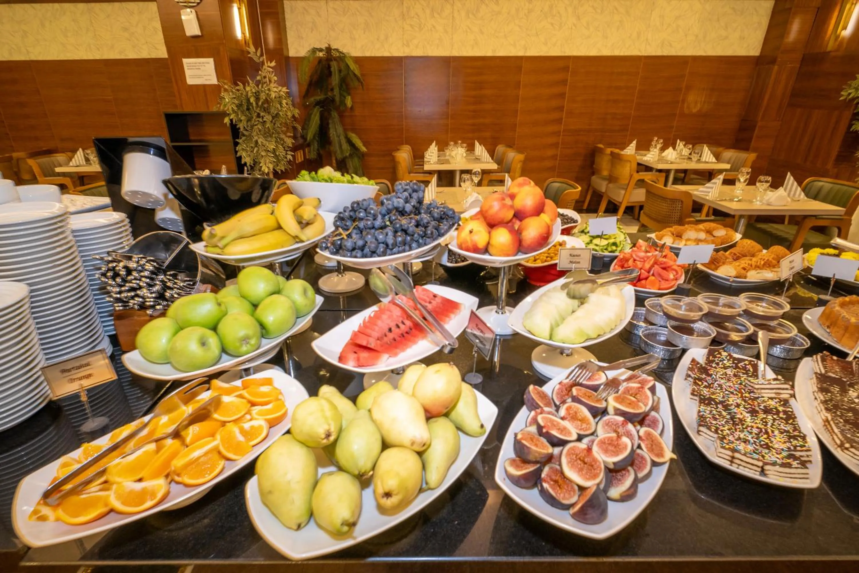 Food and drinks in Grand S Hotel